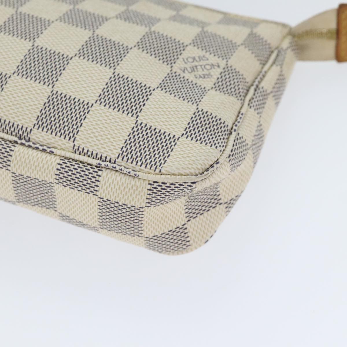 Louis Vuitton Pochette Accessoire Beige Canvas Clutch Bag (Pre-Owned) Size ONE SIZE - 9 Thumbnail