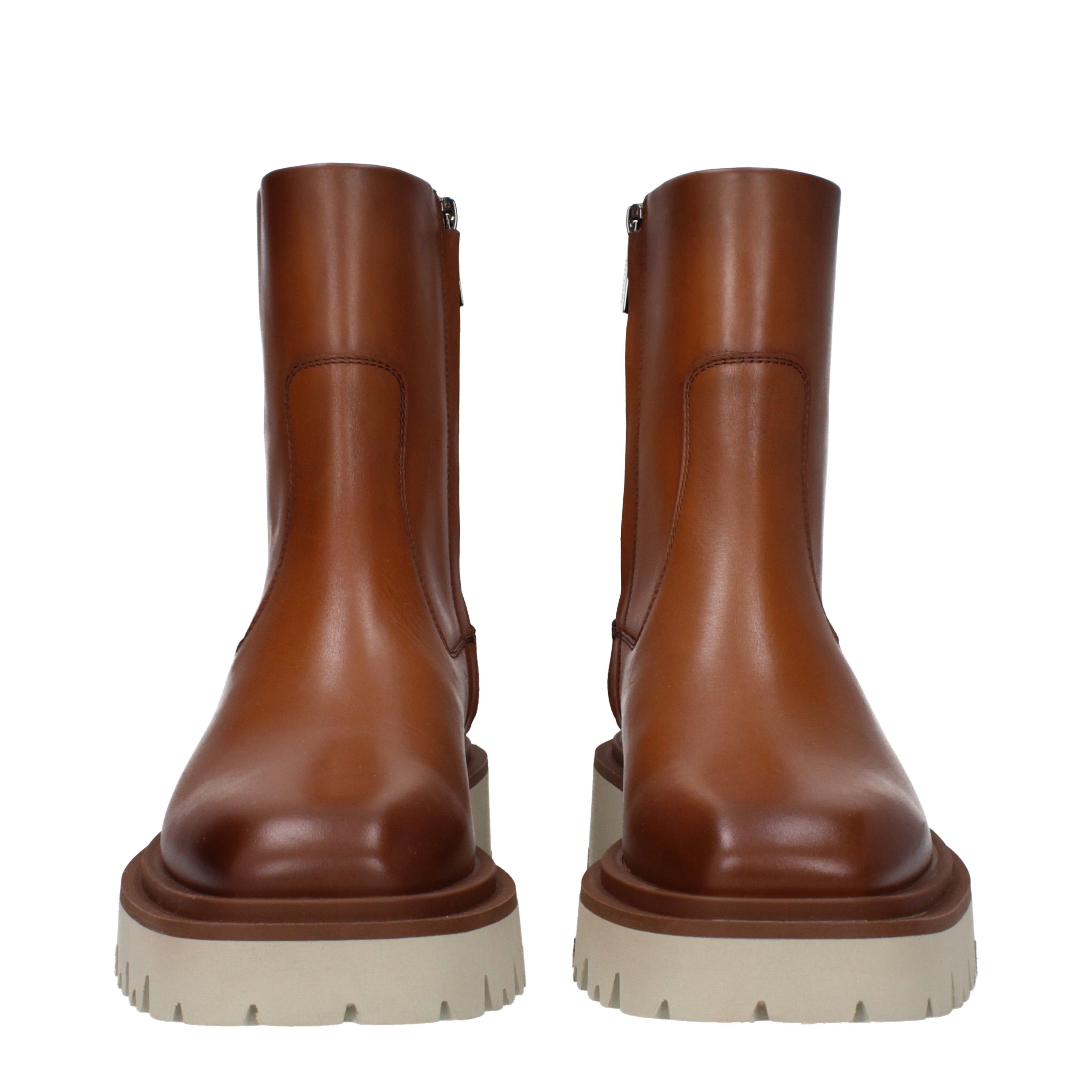 Salvatore Ferragamo Men's Boots in Leather Size US 8 / EU 41 - 3 Thumbnail