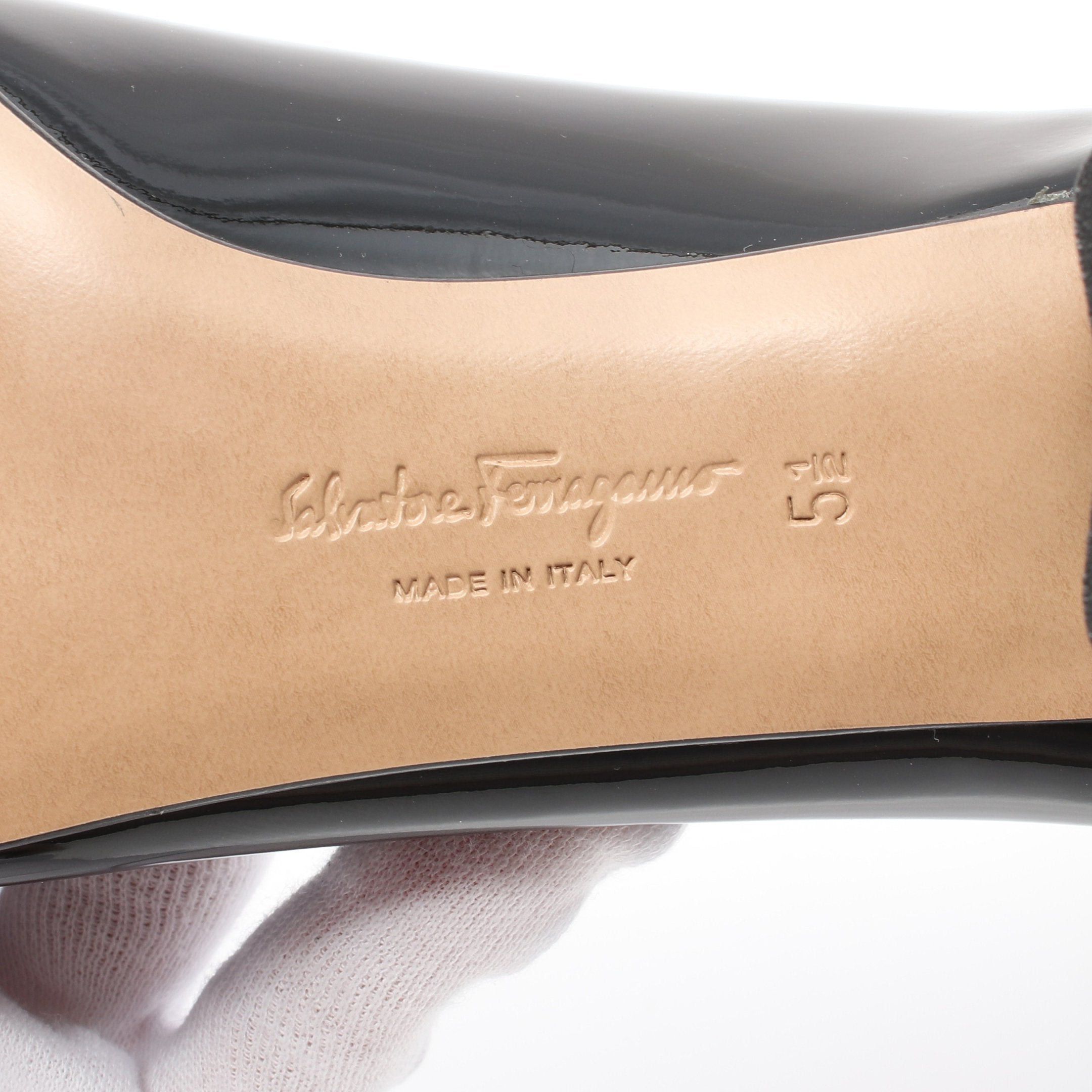 Salvatore Ferragamo Salvatore Ferragamo Vara Ribbon Pumps Patent Leather Black Size ONE SIZE - 6 Thumbnail