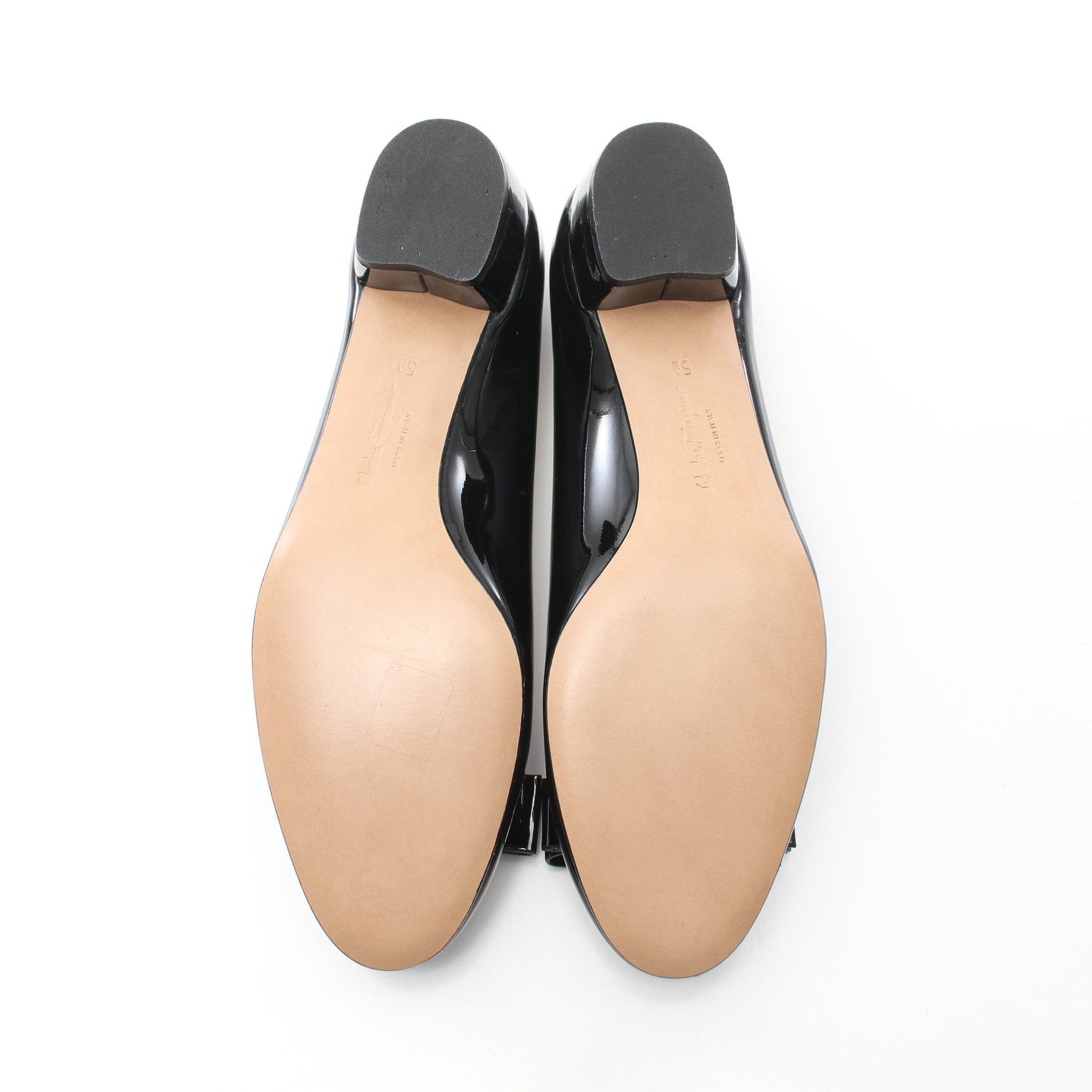 Salvatore Ferragamo Salvatore Ferragamo Vara Ribbon Pumps Patent Leather Black Size ONE SIZE - 4 Thumbnail