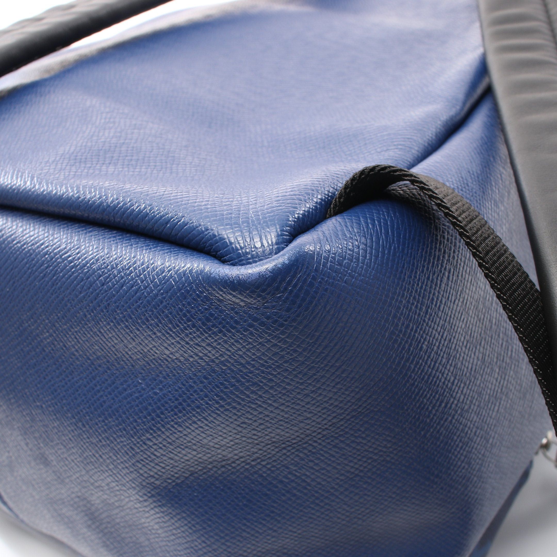 Louis Vuitton Louis Vuitton Taigarama Discovery Backpack Rucksack Leather Dark Blue Size ONE SIZE - 7 Thumbnail