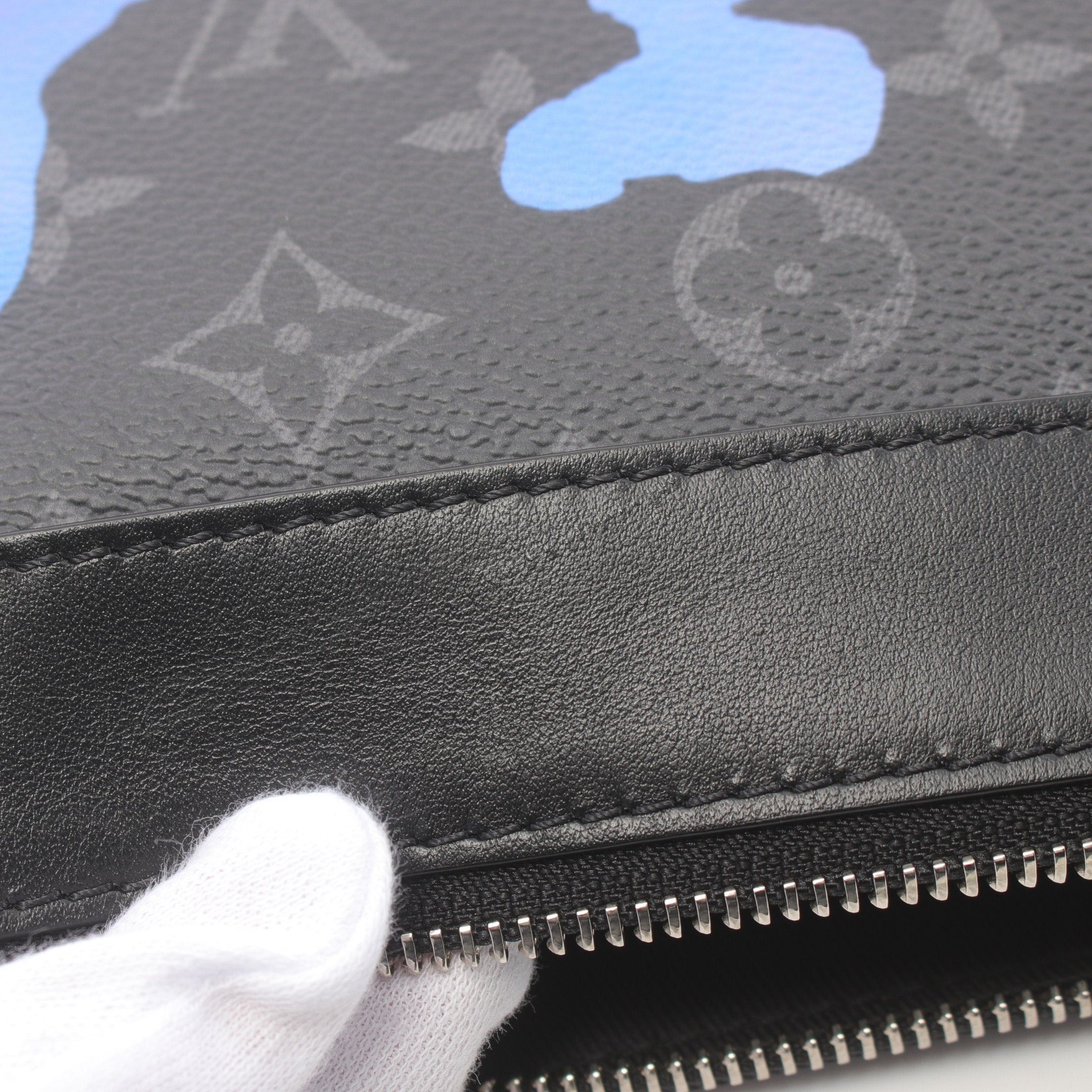 Louis Vuitton Louis Vuitton Pochette Two Go Room With A View Monogram Eclipse Clutch Bag Leather Black Size ONE SIZE - 6 Thumbnail