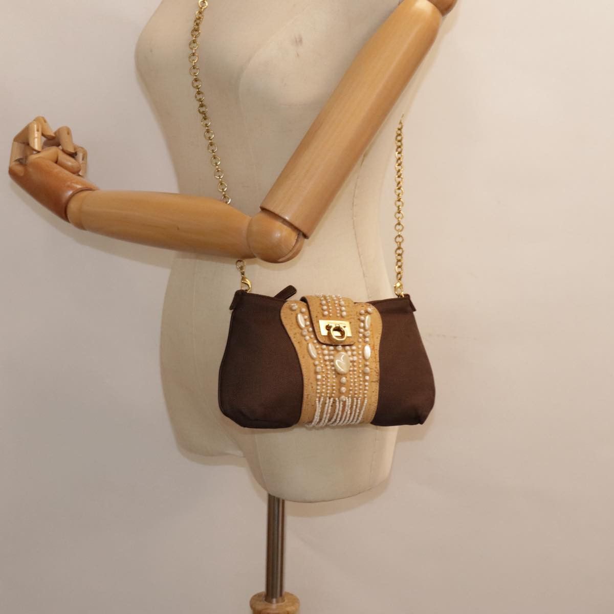 Salvatore Ferragamo Gancini Brown Leather Shoulder Bag (Pre-Owned) Size ONE SIZE - 16 Thumbnail