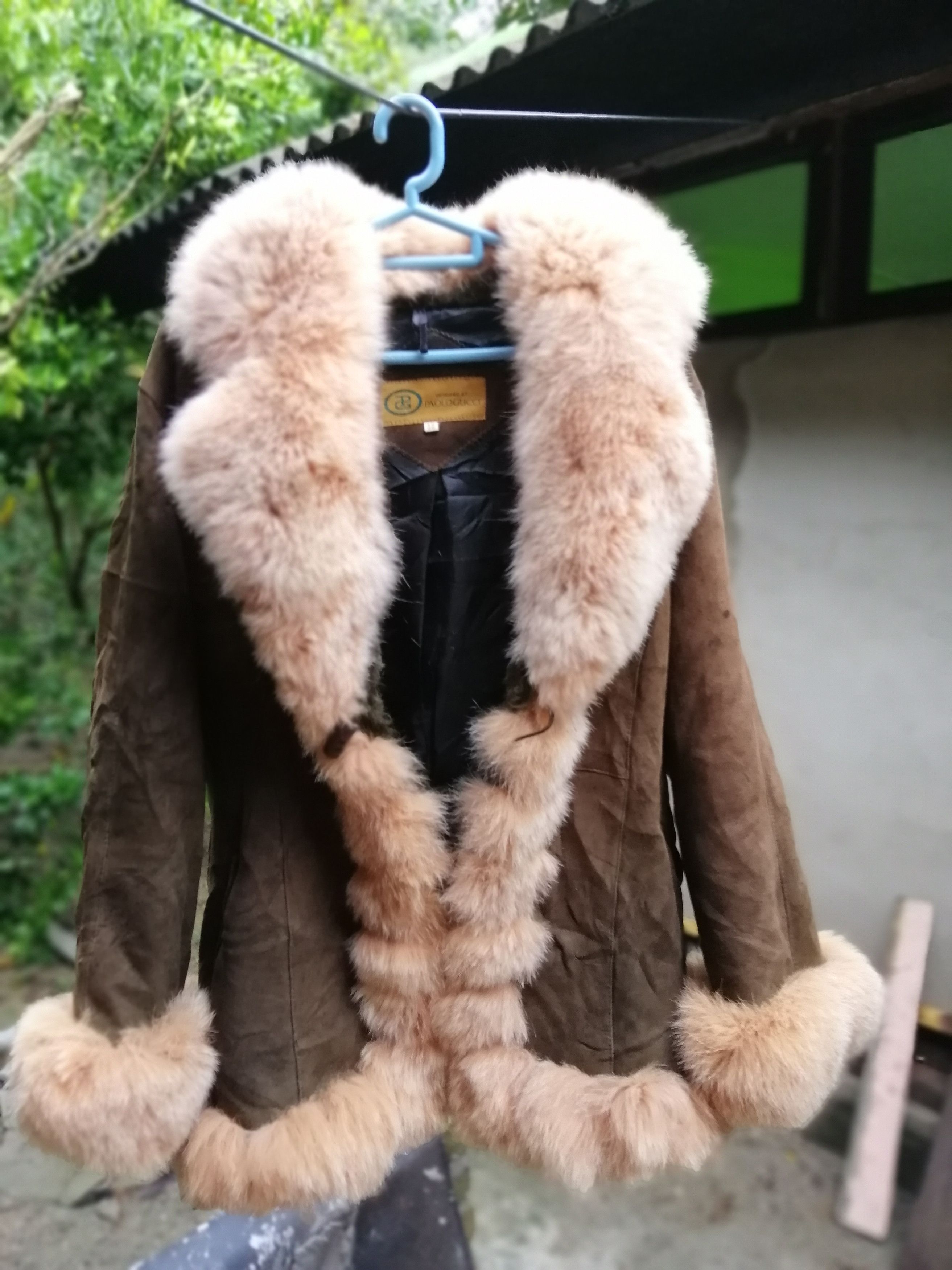 Polar bear fur coat gucci online