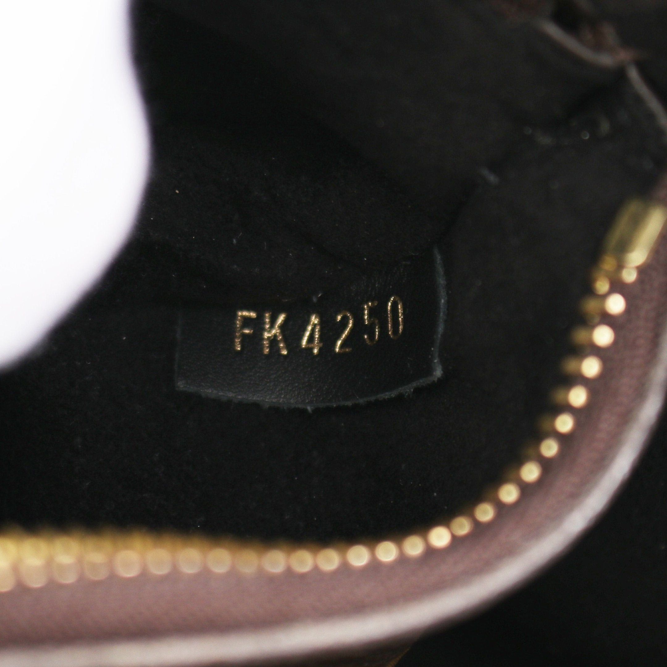 Louis Vuitton Louis Vuitton Neo Noe Monogram Noir Shoulder Bag Leather Brown Black Size ONE SIZE - 5 Thumbnail