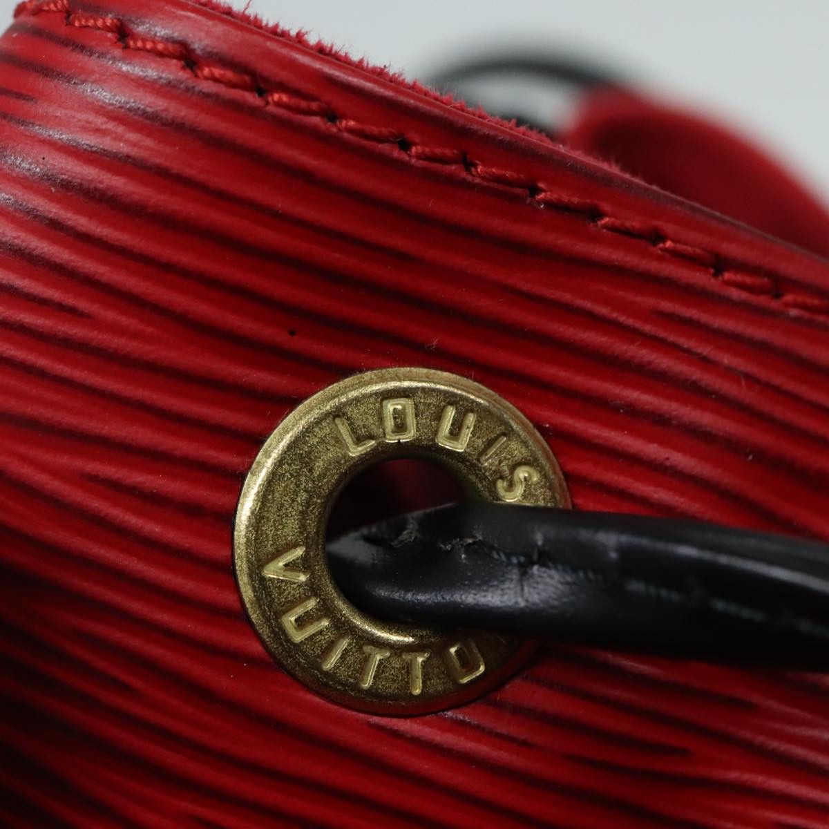 Louis Vuitton Noe Red Leather Shoulder Bag (Pre-Owned) Size ONE SIZE - 10 Thumbnail