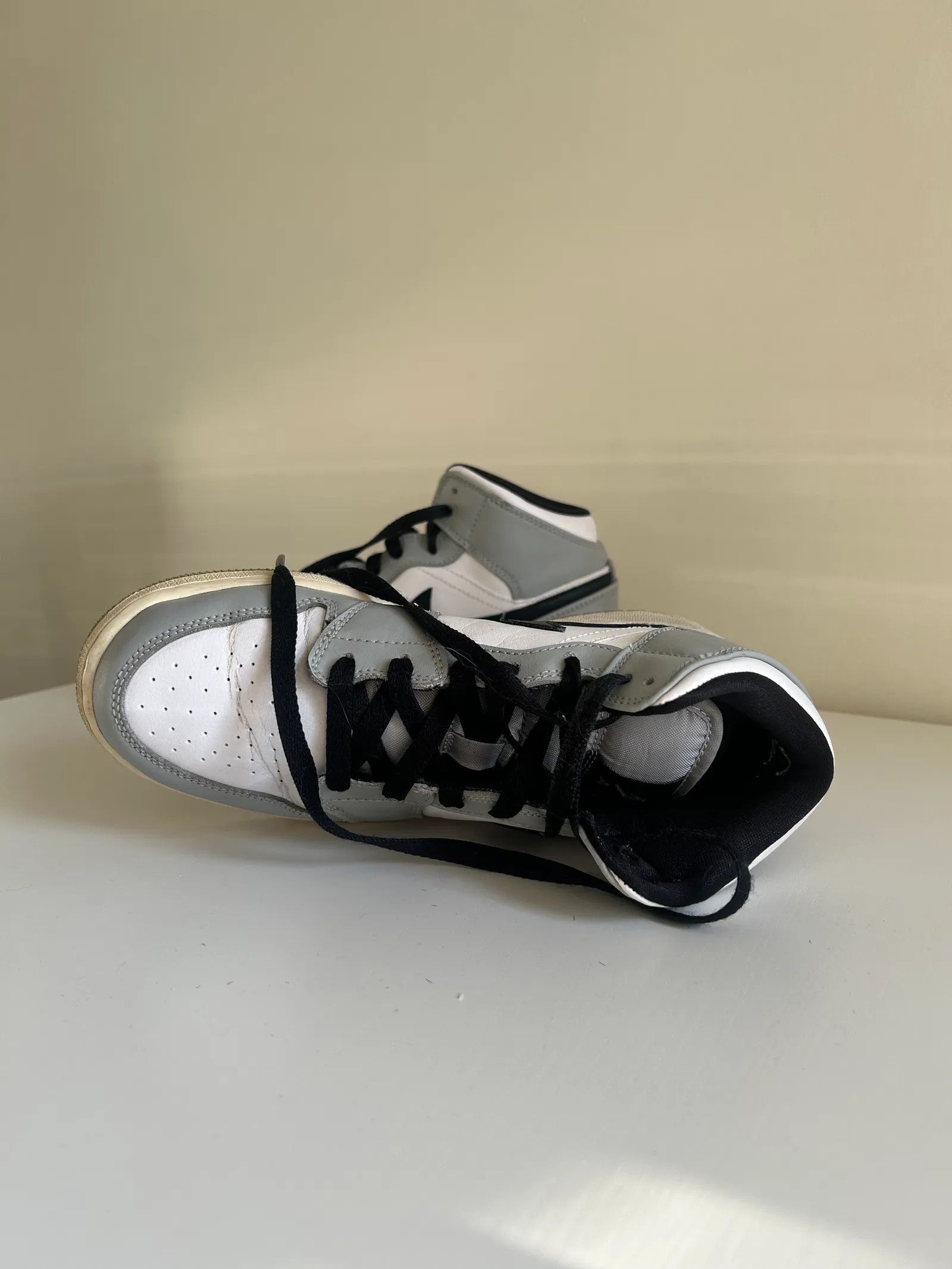 Nike Nike Nike Air Jordan Mid Sneakers Size US 7.5 / IT 37.5 - 4 Thumbnail