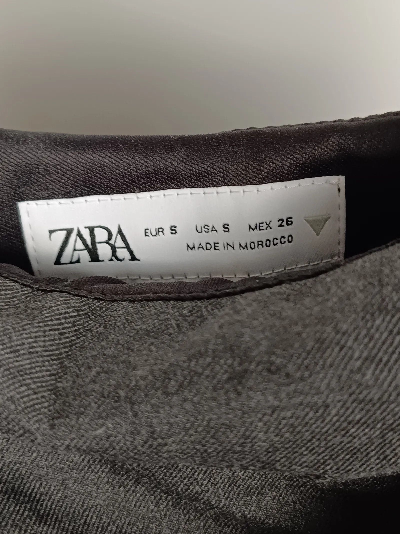 Zara Zara. Top Size S / US 4 / IT 40 - 3 Thumbnail