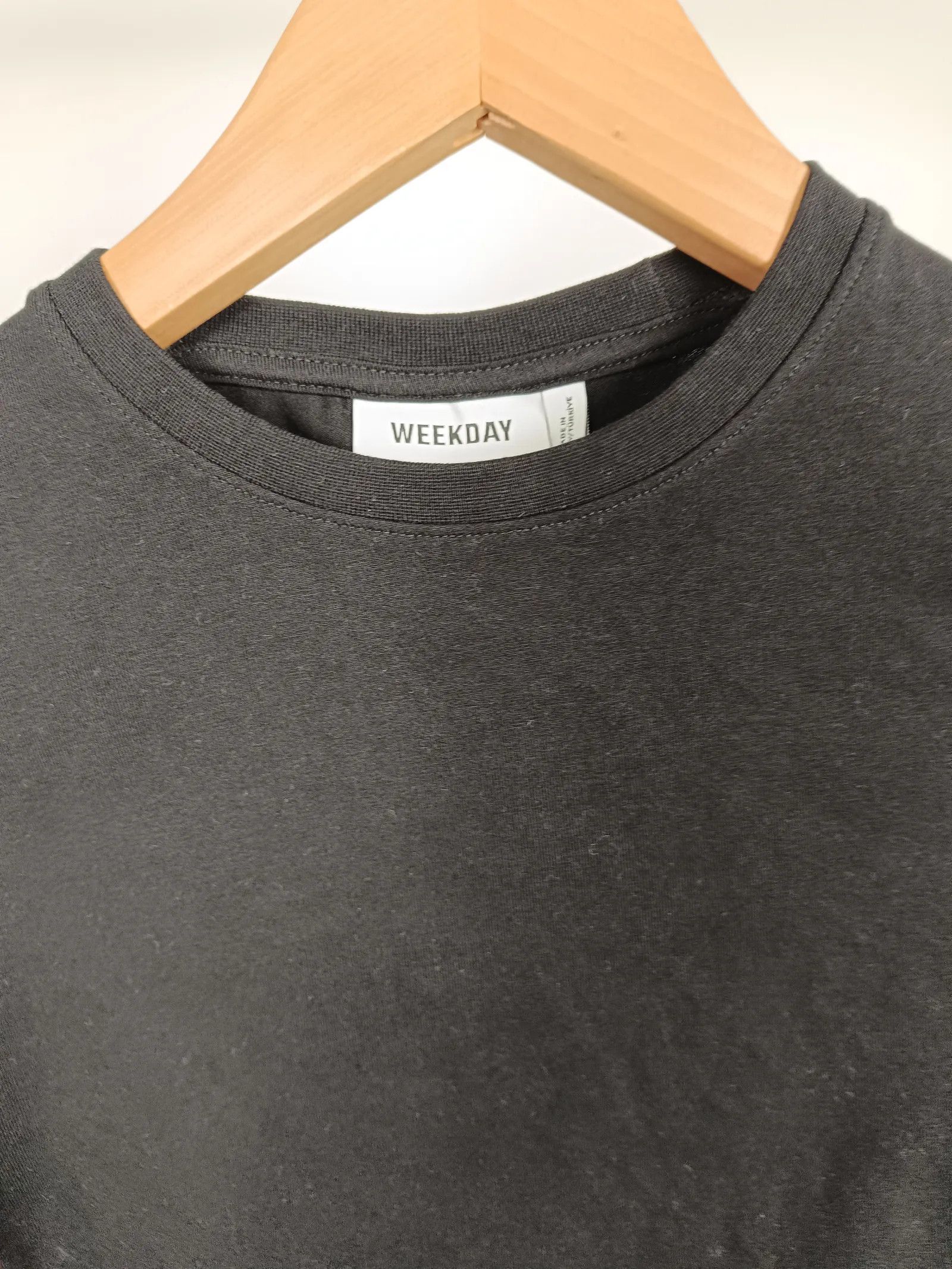 Weekday Weekday Short Sleeve T-shirt Size S / US 4 / IT 40 - 2 Thumbnail