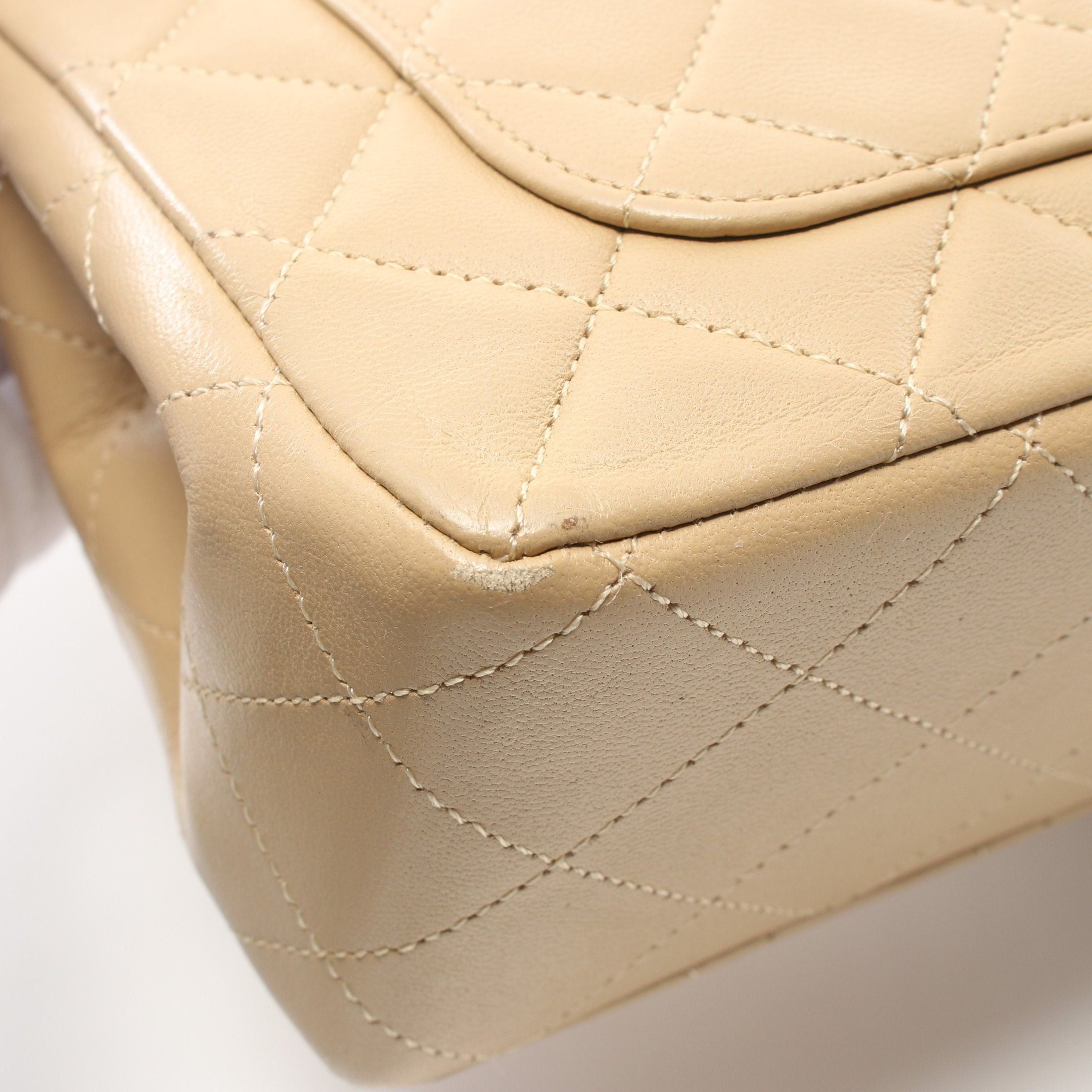 Chanel Chanel Matelasse Double Flap Chain Shoulder Bag Lambskin Beige Gold Hardware Size ONE SIZE - 8 Thumbnail
