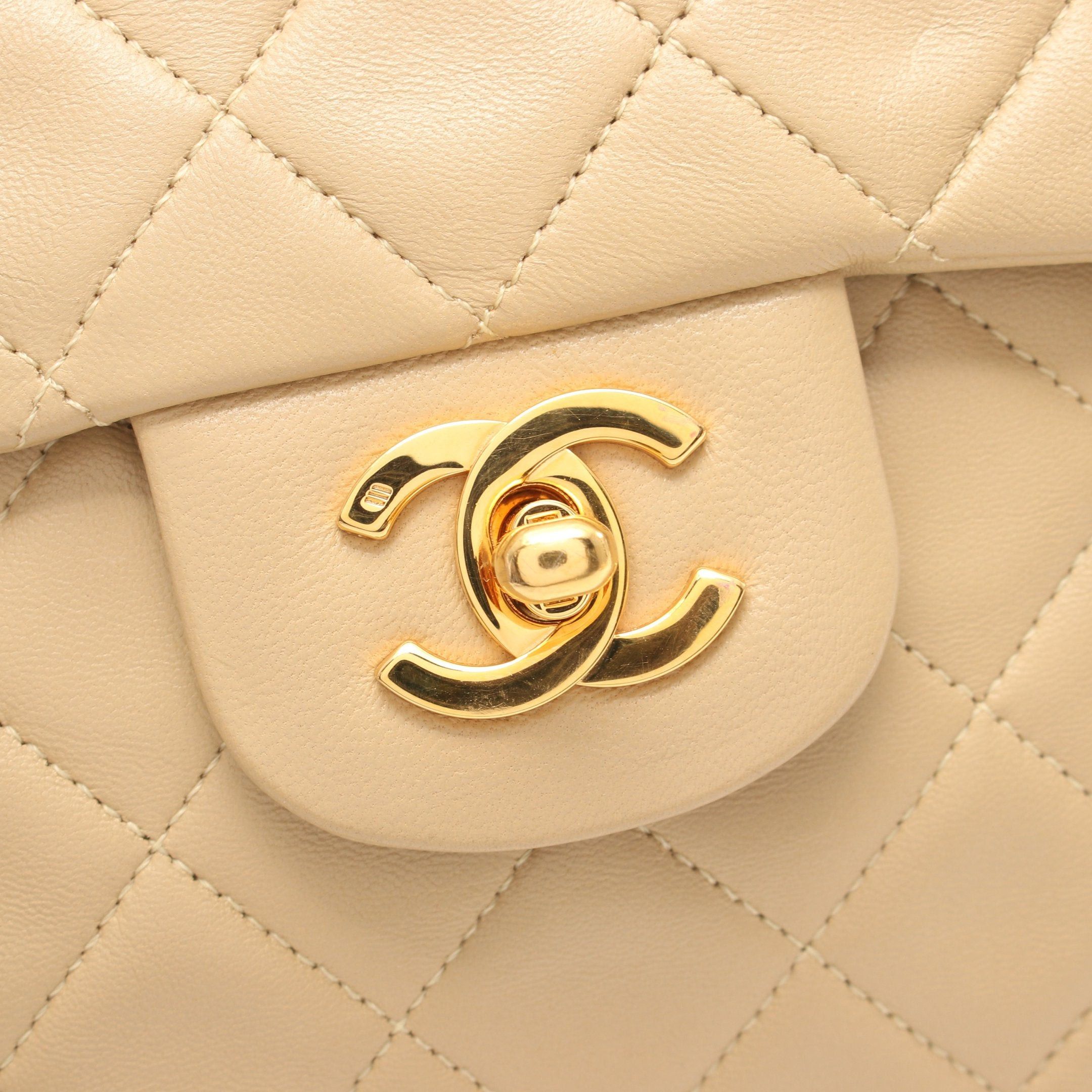 Chanel Chanel Matelasse Double Flap Chain Shoulder Bag Lambskin Beige Gold Hardware Size ONE SIZE - 6 Thumbnail
