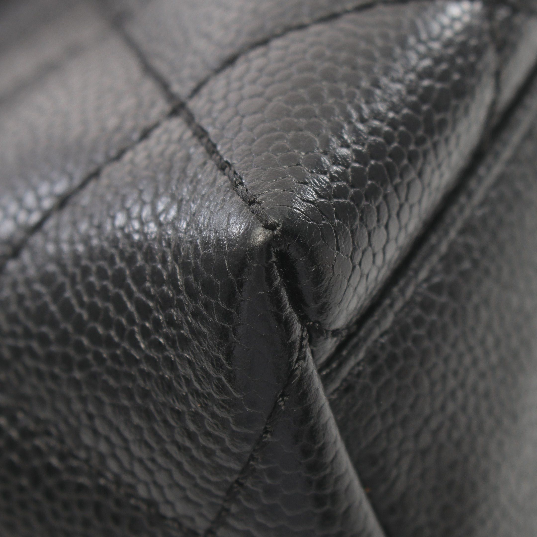 Chanel Chanel Matelasse Handbag Caviar Skin Black Silver Hardware Size ONE SIZE - 7 Thumbnail