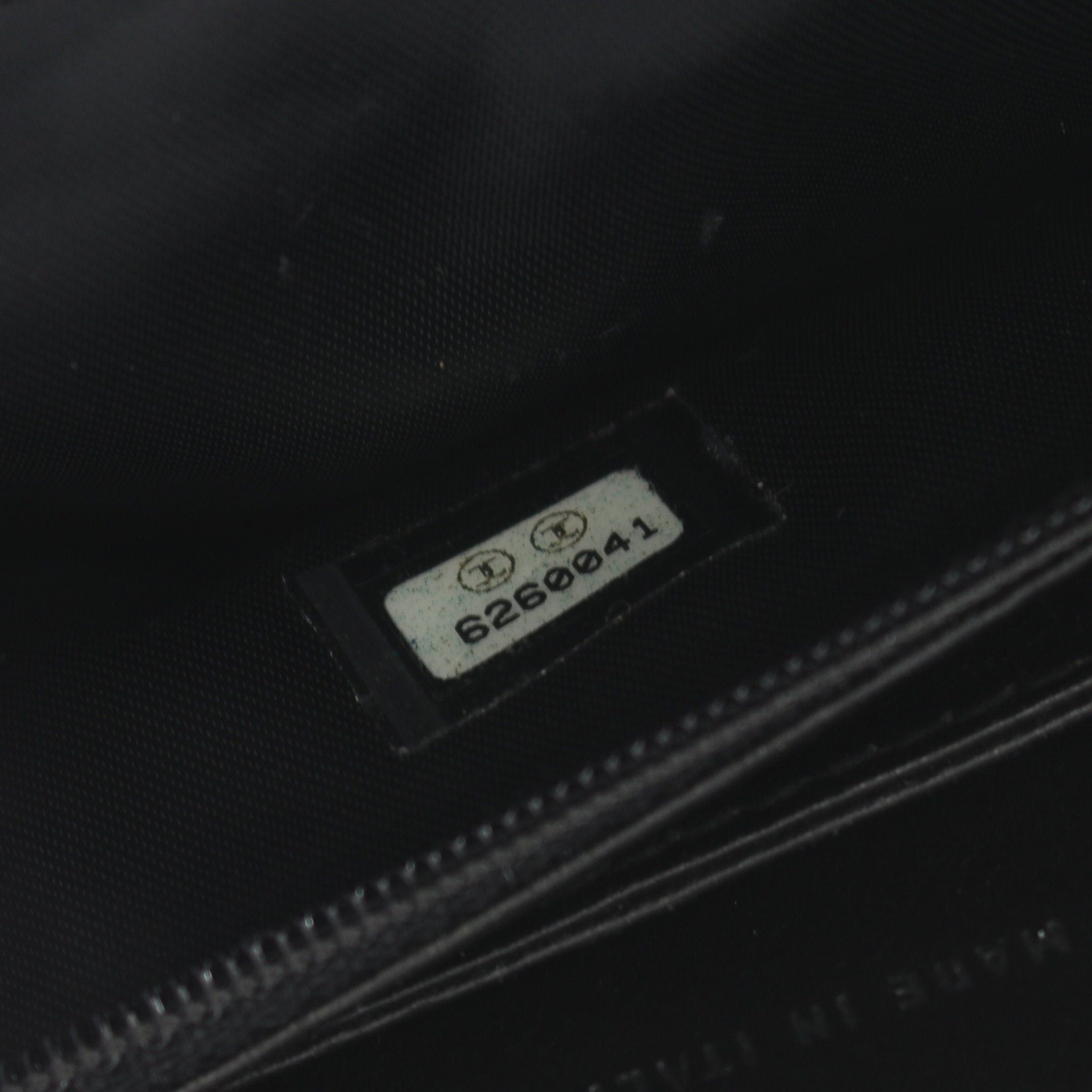 Chanel Chanel Matelasse Handbag Caviar Skin Black Silver Hardware Size ONE SIZE - 5 Thumbnail