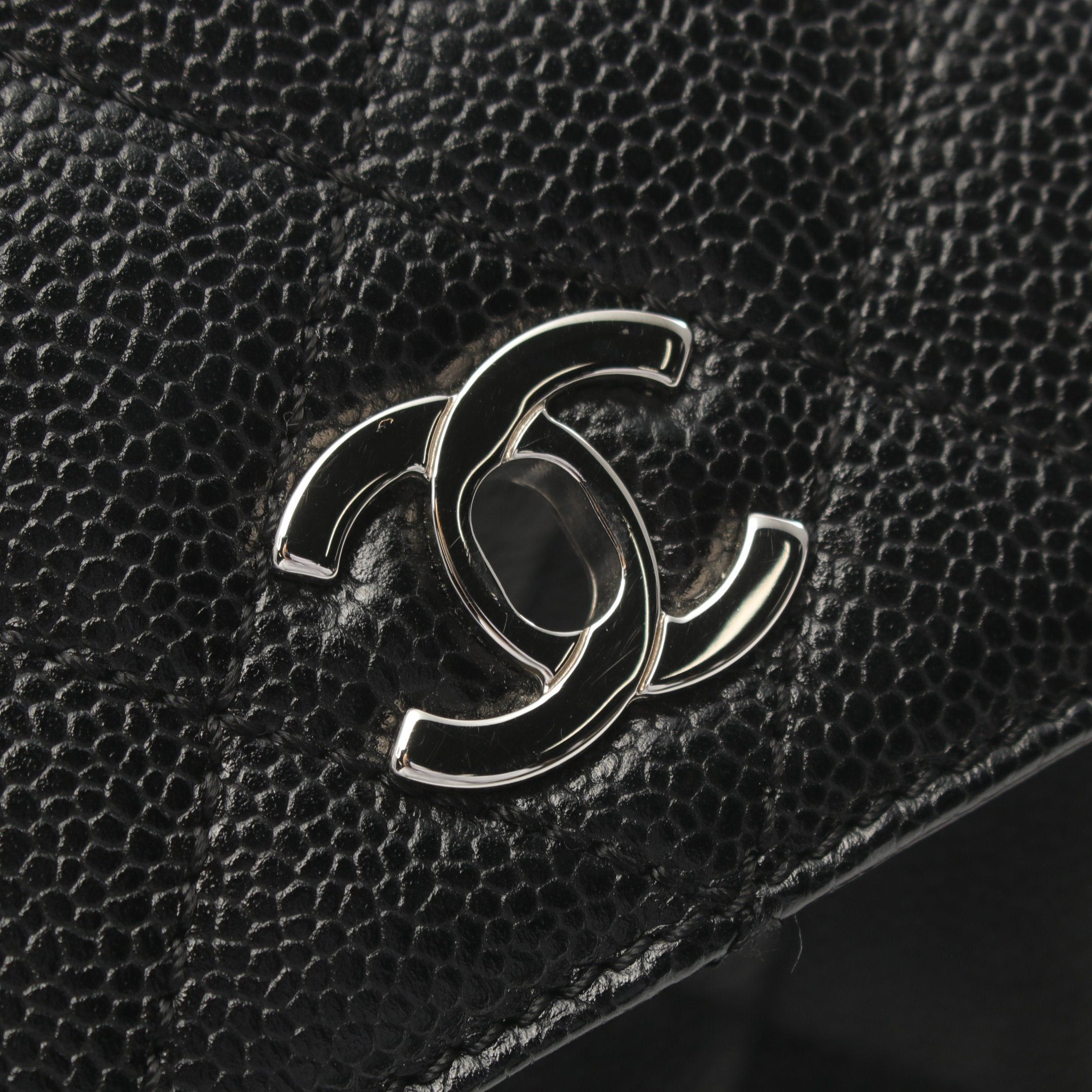 Chanel Chanel Matelasse Handbag Caviar Skin Black Silver Hardware Size ONE SIZE - 8 Thumbnail