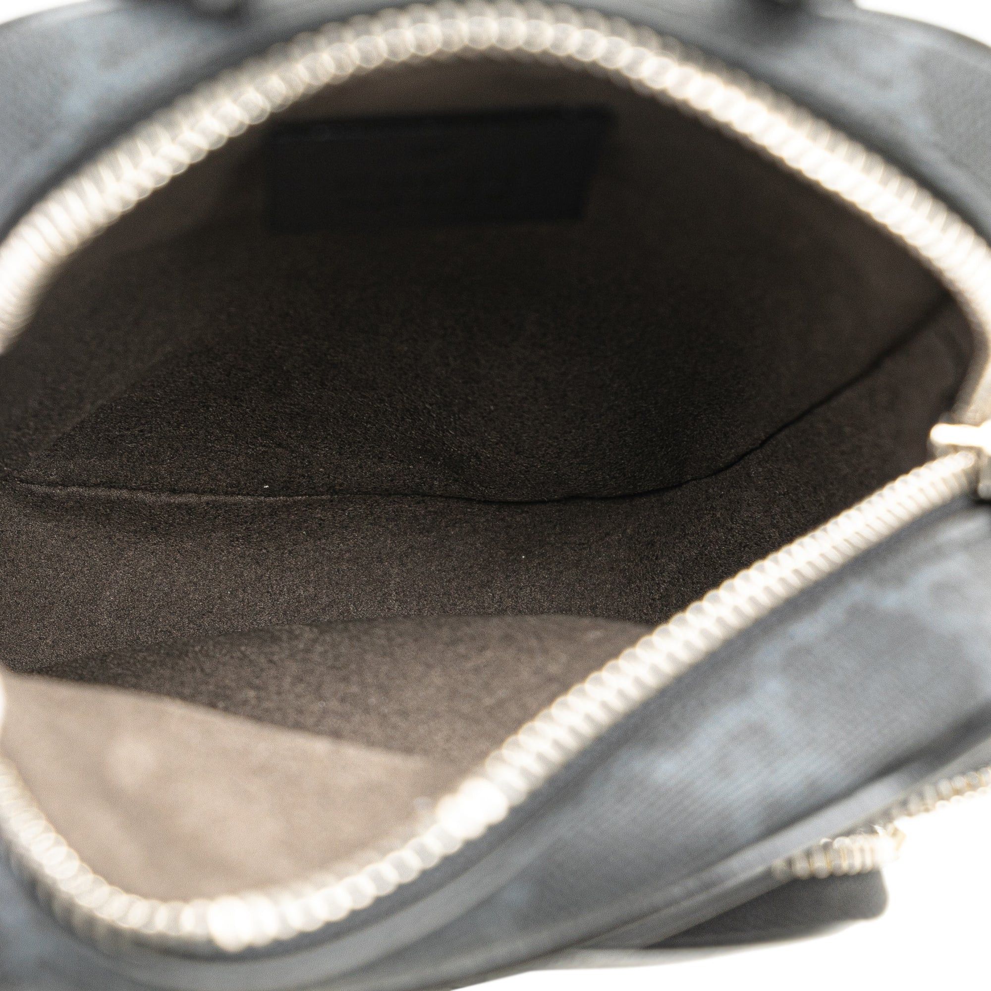 Gucci Gucci Mini GG Supreme Interlocking G Crossbody Gray Size ONE SIZE - 5 Thumbnail