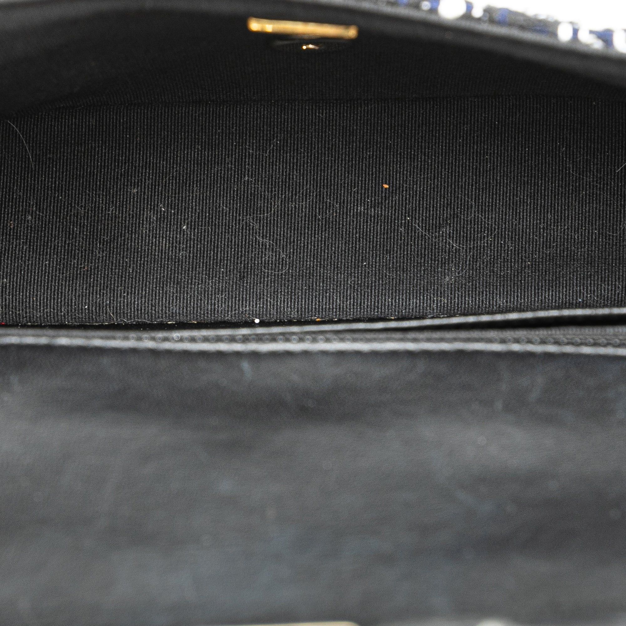 Chanel Chanel Mini Tweed Resin Heart Flap Black Size ONE SIZE - 4 Thumbnail