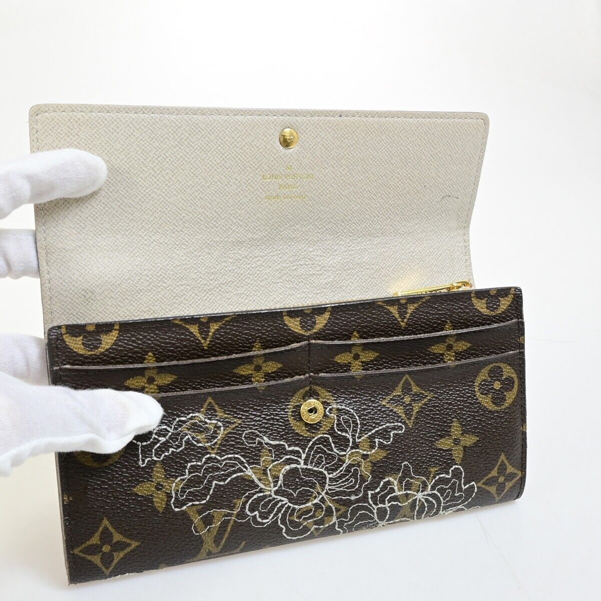Louis Vuitton Sarah Brown Canvas Wallet (Pre-Owned) Size ONE SIZE - 14 Thumbnail