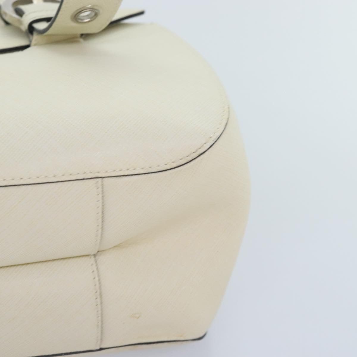 Salvatore Ferragamo Gancini Beige Leather Handbag (Pre-Owned) Size ONE SIZE - 10 Thumbnail