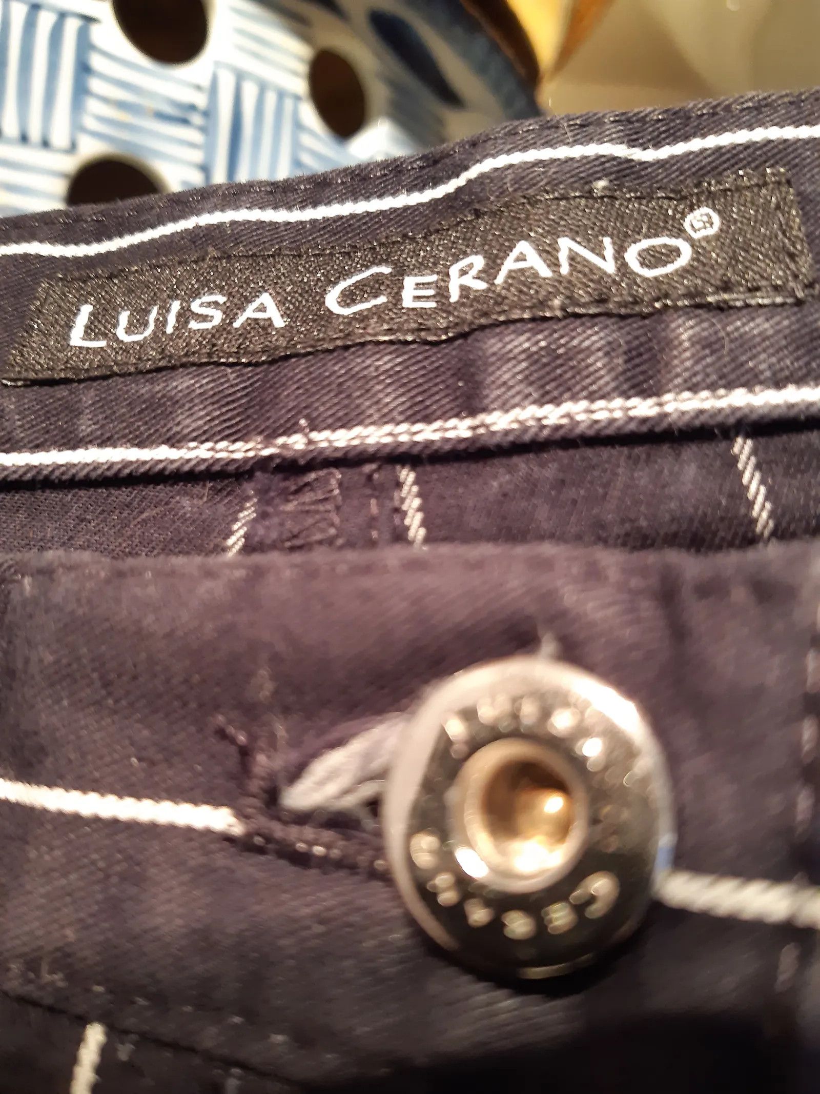 Luisa Cerano Luisa Cerano Korta byxor Pants Size 28" / US 6 / IT 42 - 2 Thumbnail