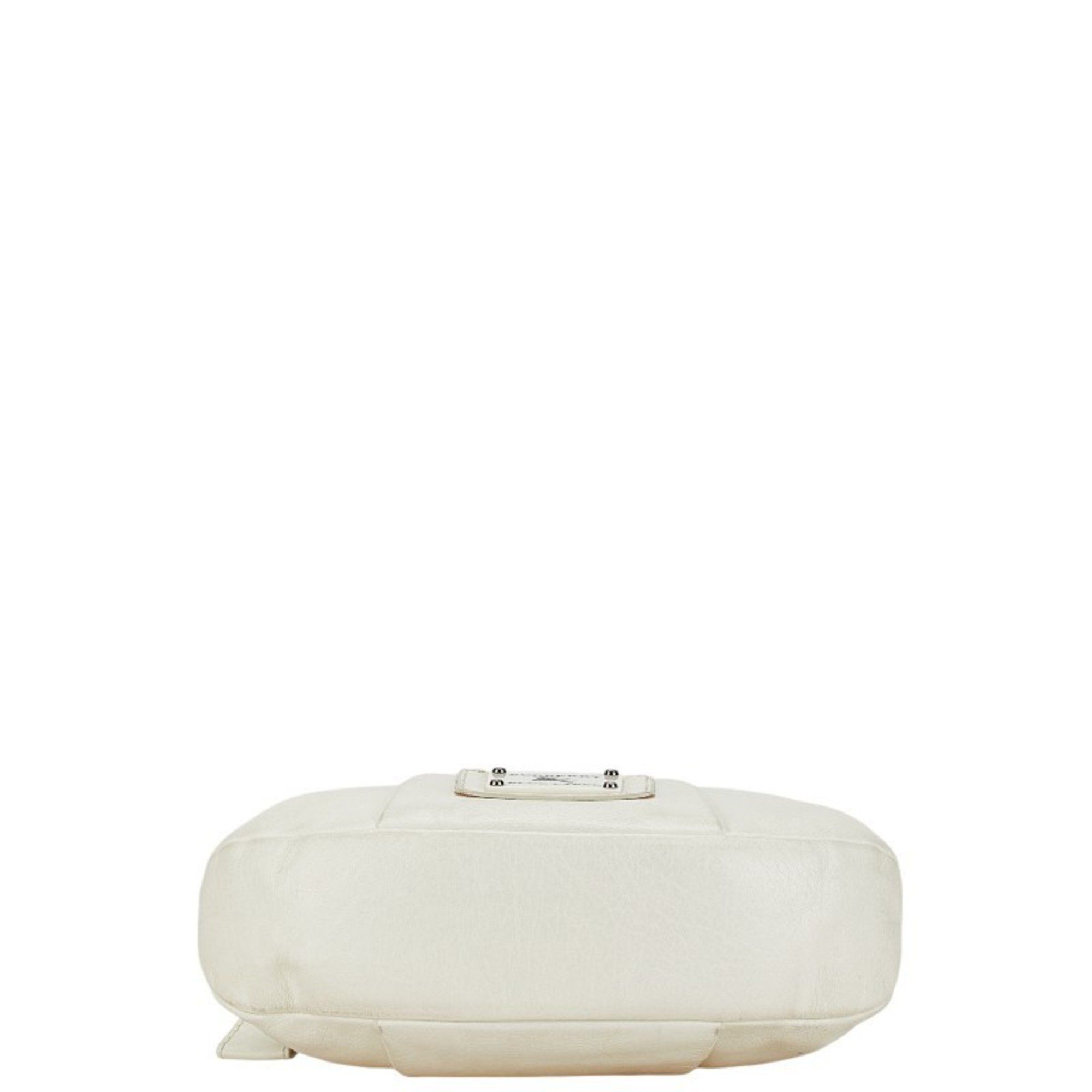 Burberry Burberry Blue Label Plate Shoulder Bag White Leather Women's BURBERRY BLUE LABEL Size ONE SIZE - 3 Thumbnail