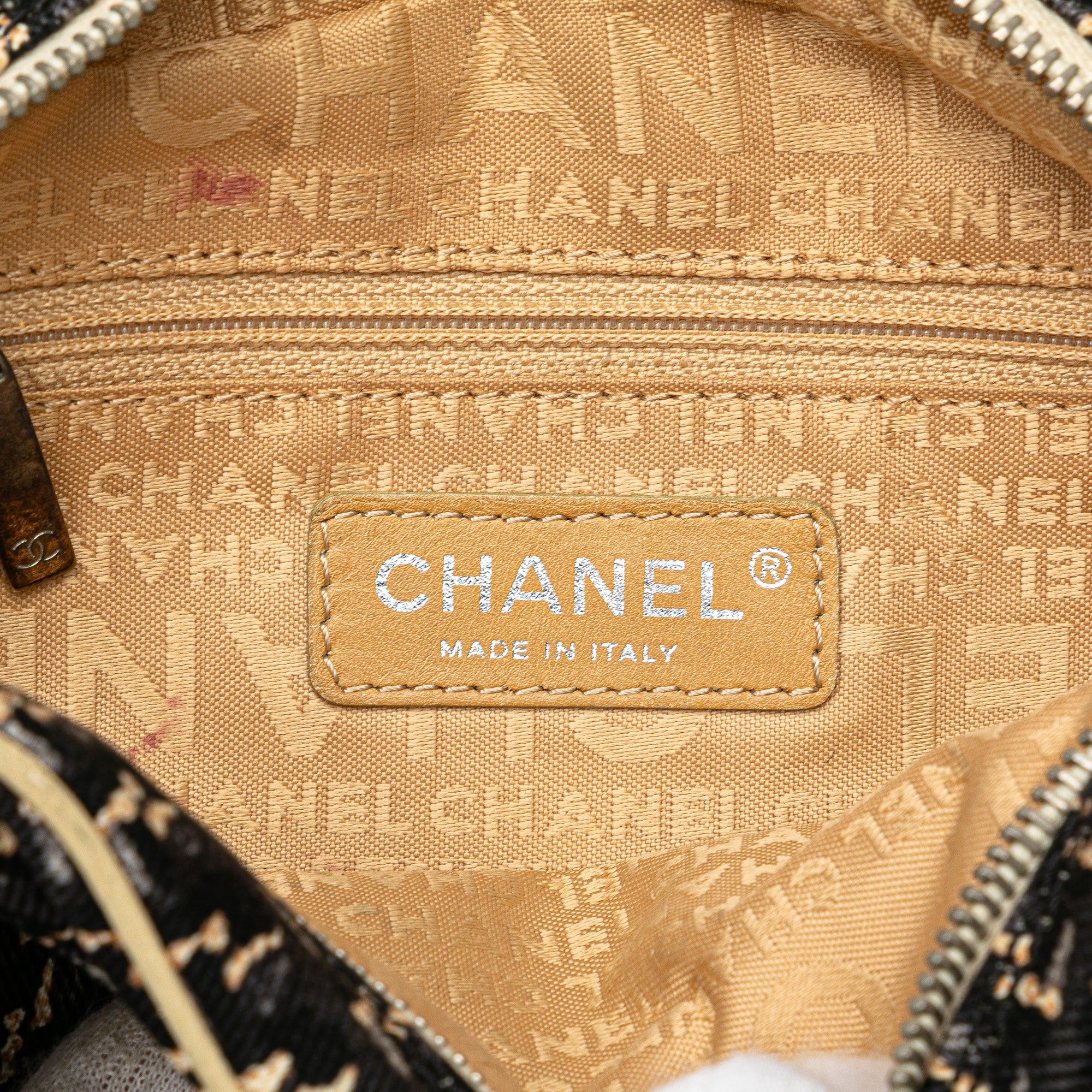 Chanel Chanel Canvas Lucky Clover Camera Bag Black Size ONE SIZE - 5 Thumbnail