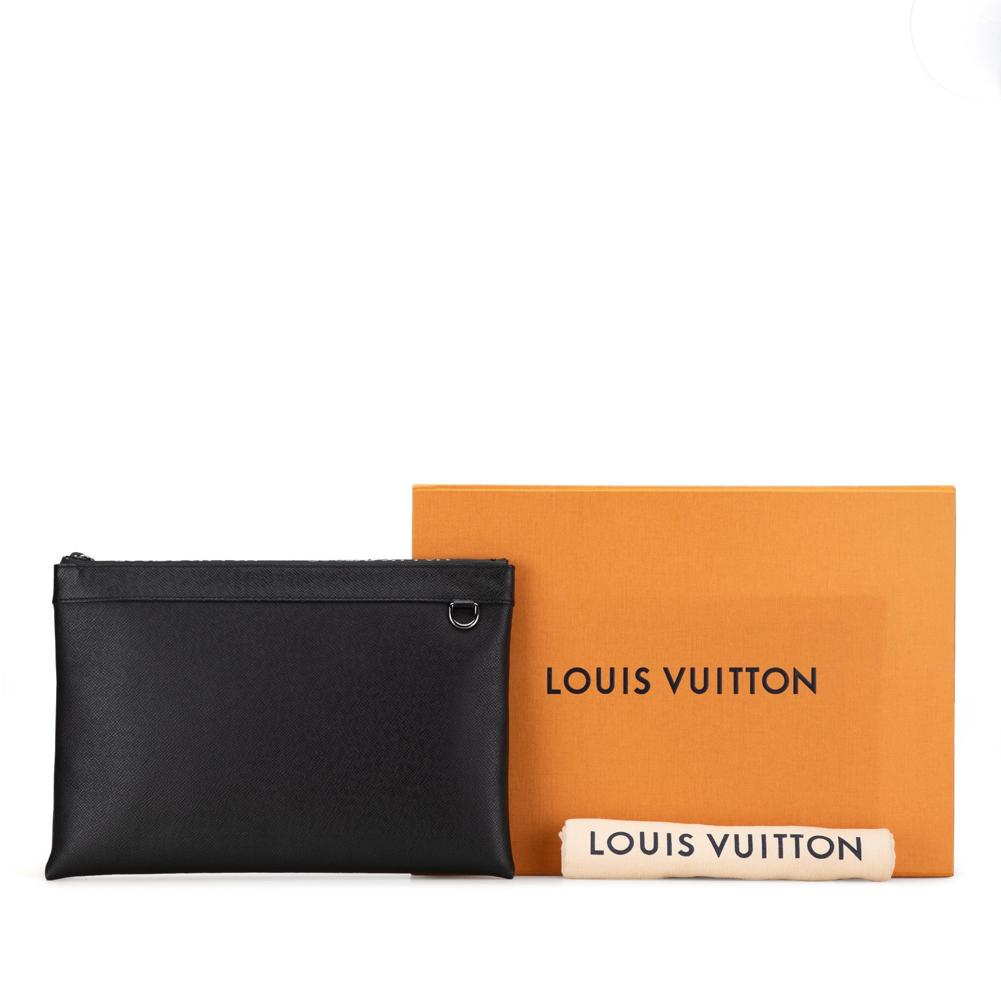 Louis Vuitton Louis Vuitton Taiga Apollo Pochette Black Size ONE SIZE - 8 Thumbnail
