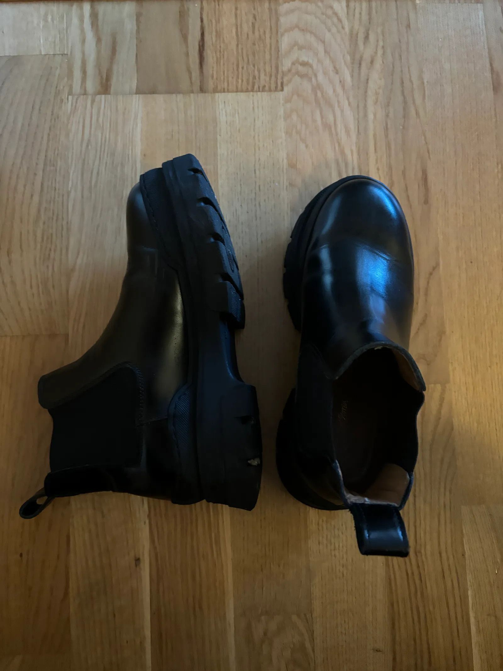 & Other Stories & Other Stories Winter Boots Size US 6 / IT 36 - 3 Thumbnail