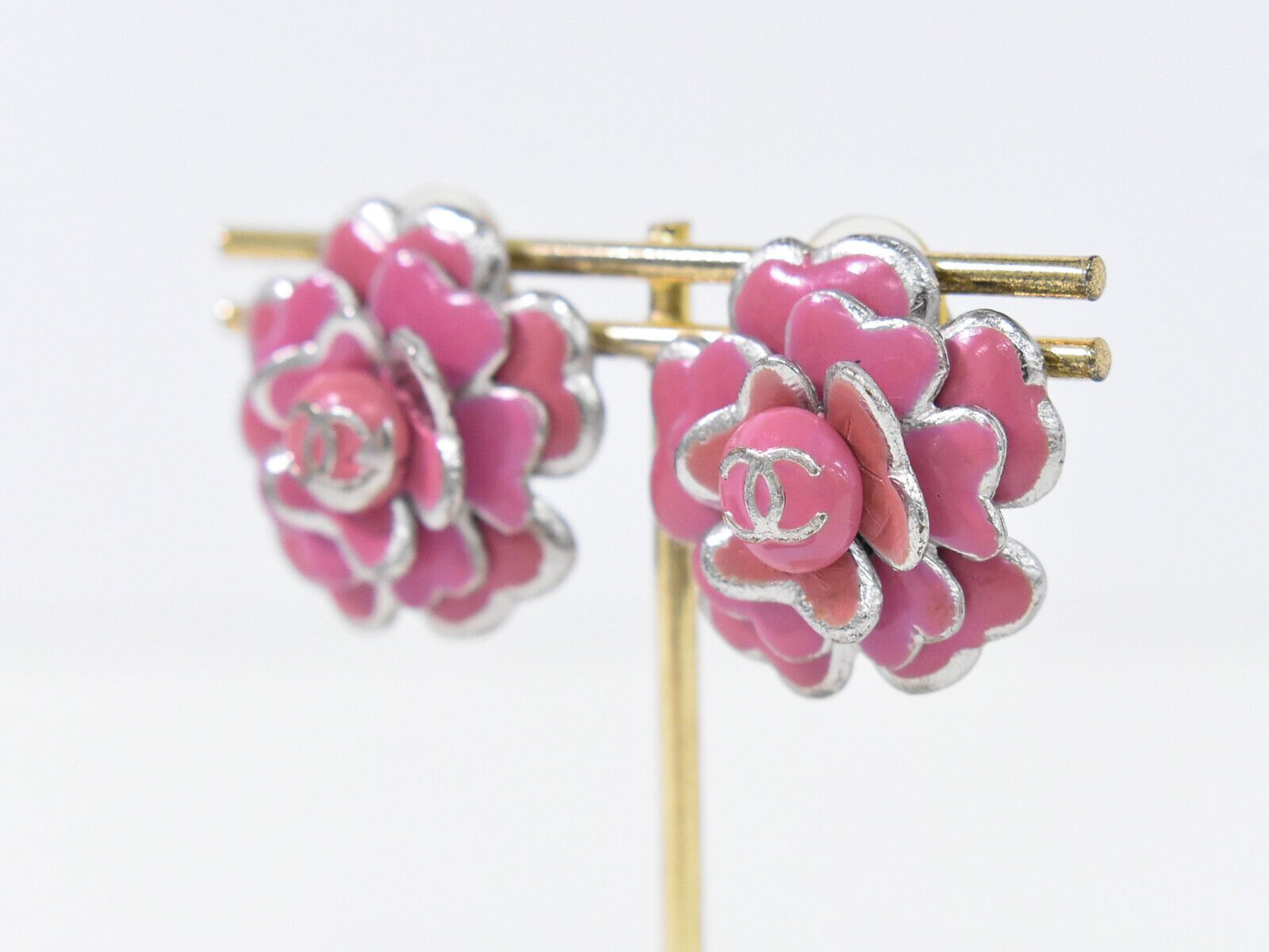 Chanel Chanel Camellia earring Size ONE SIZE - 7 Thumbnail