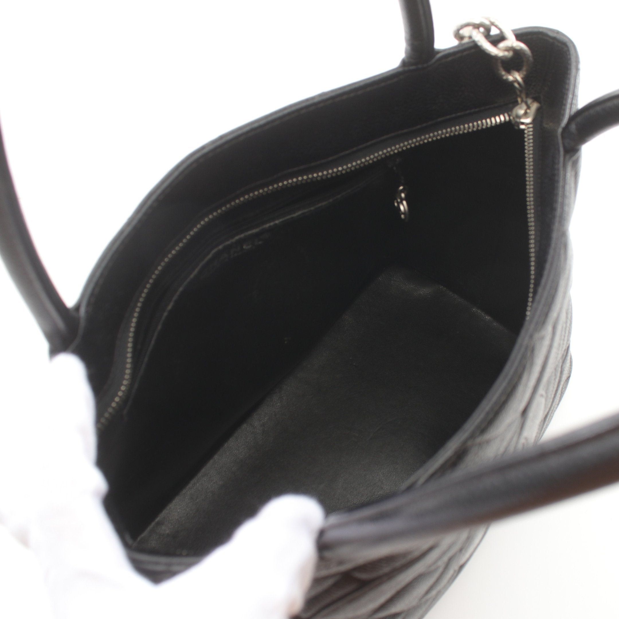 Chanel Chanel Reissue Tote Handbag Bag Caviar Skin Black Silver Hardware Size ONE SIZE - 3 Thumbnail