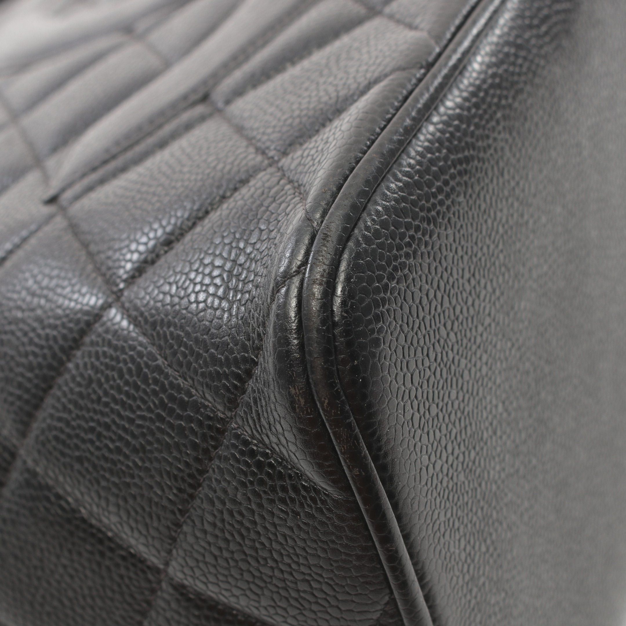 Chanel Chanel Reissue Tote Handbag Bag Caviar Skin Black Silver Hardware Size ONE SIZE - 6 Thumbnail