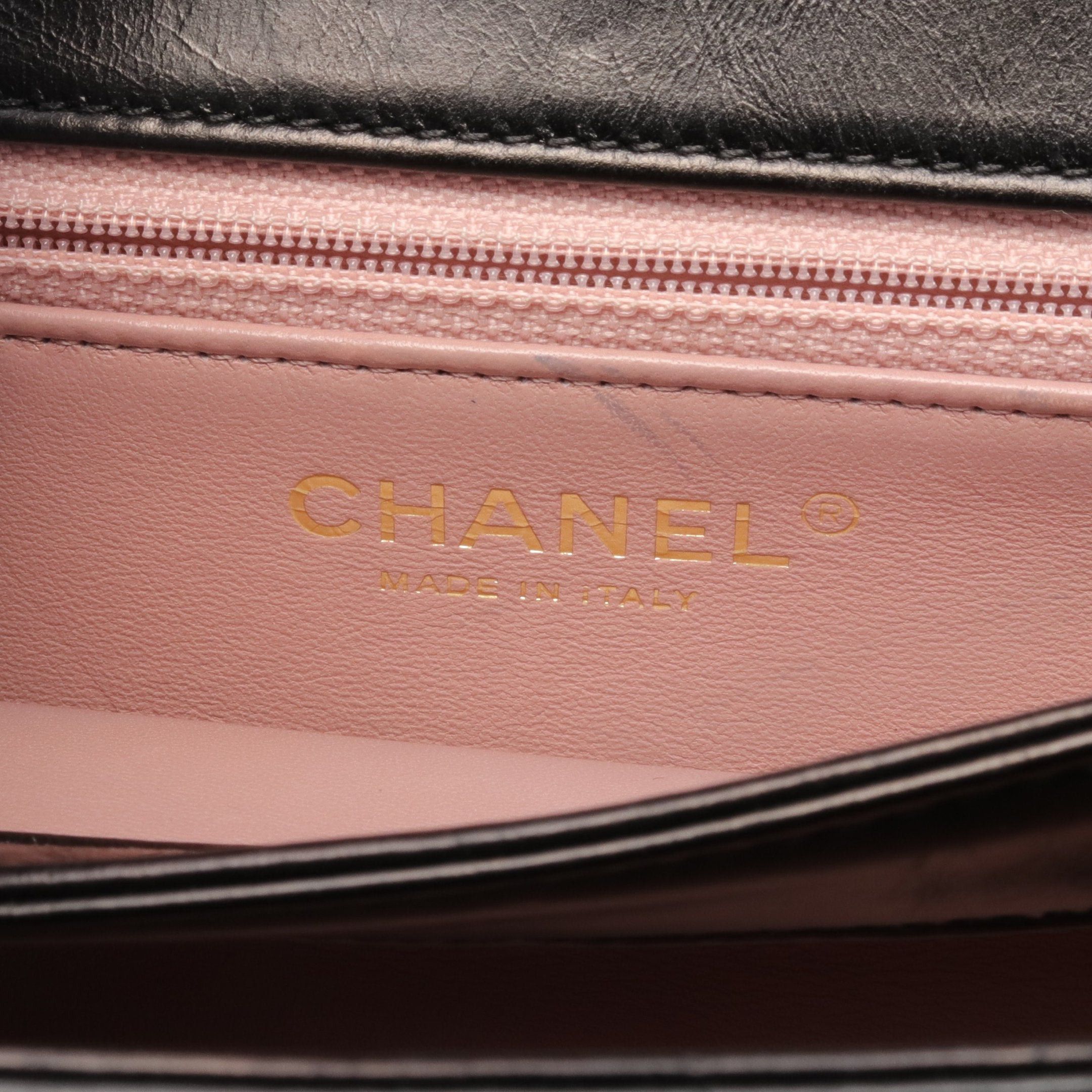 Chanel Chanel Matelasse Chain Shoulder Bag Leather Black Size ONE SIZE - 4 Thumbnail