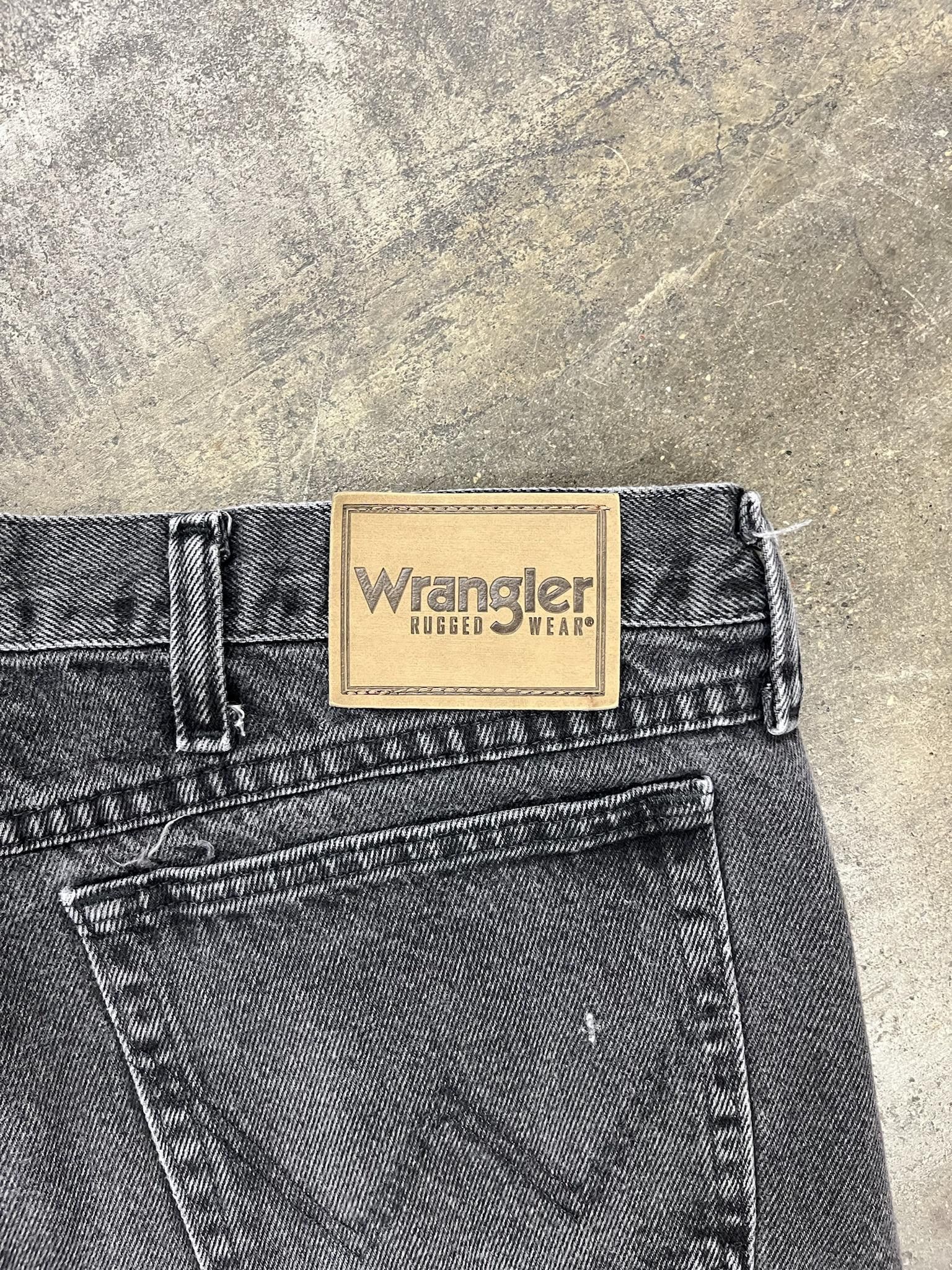 Vintage Wrangler Rugged Wear Regular Fit Jeans Size US 36 / EU 52 - 4 Thumbnail