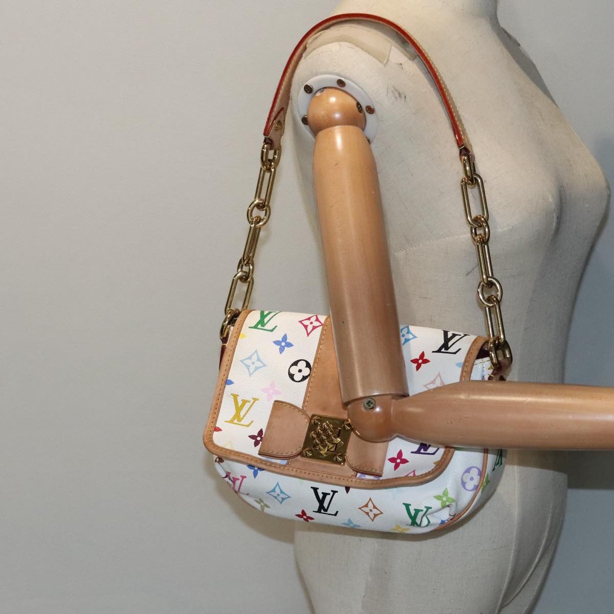 Louis Vuitton Patti White Canvas Shoulder Bag (Pre-Owned) Size ONE SIZE - 14 Thumbnail