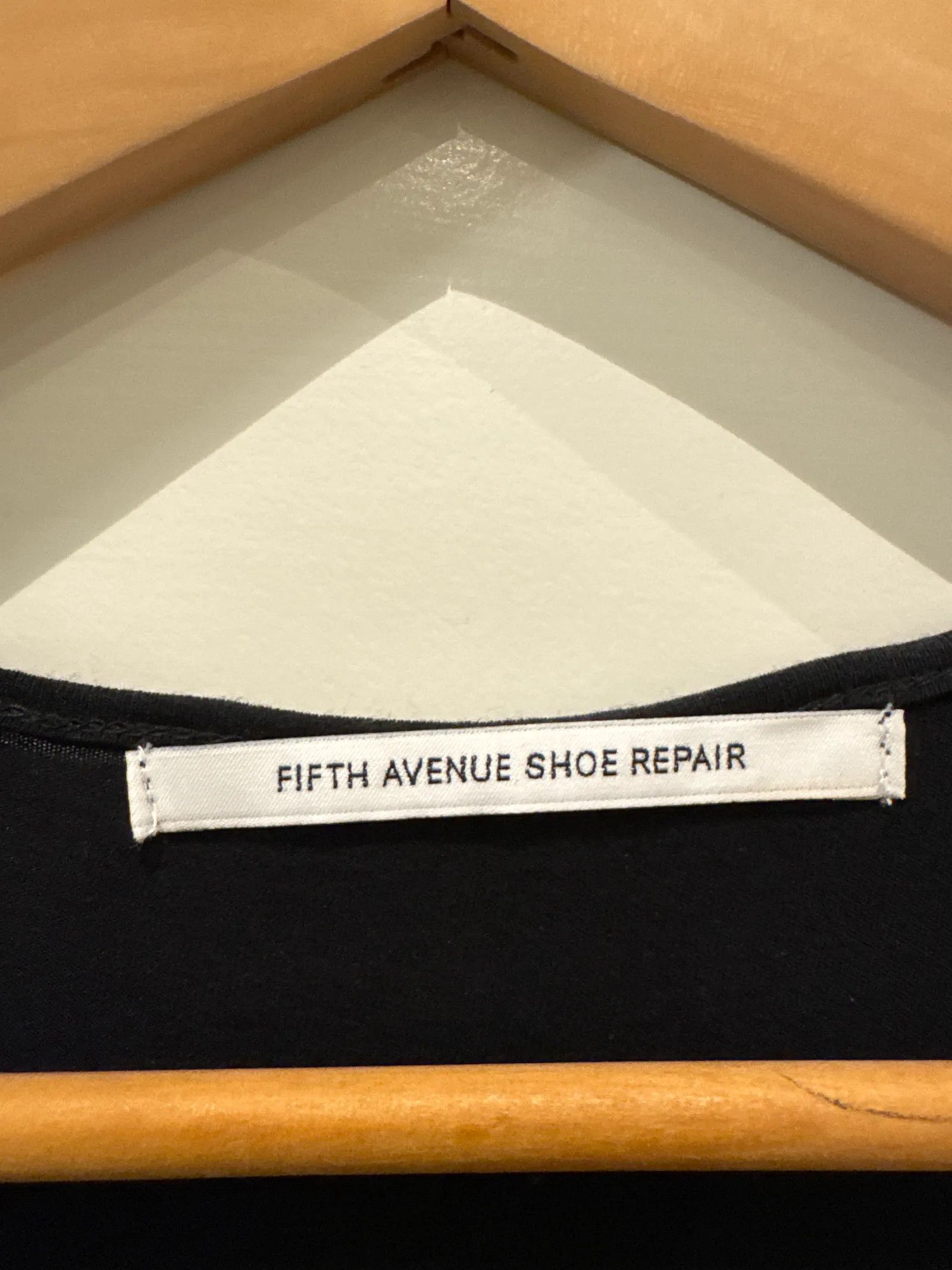 V AVE SHOE REPAIR Fifth Avenue Shoe Repair Dress Size L / US 10 / IT 46 - 2 Thumbnail