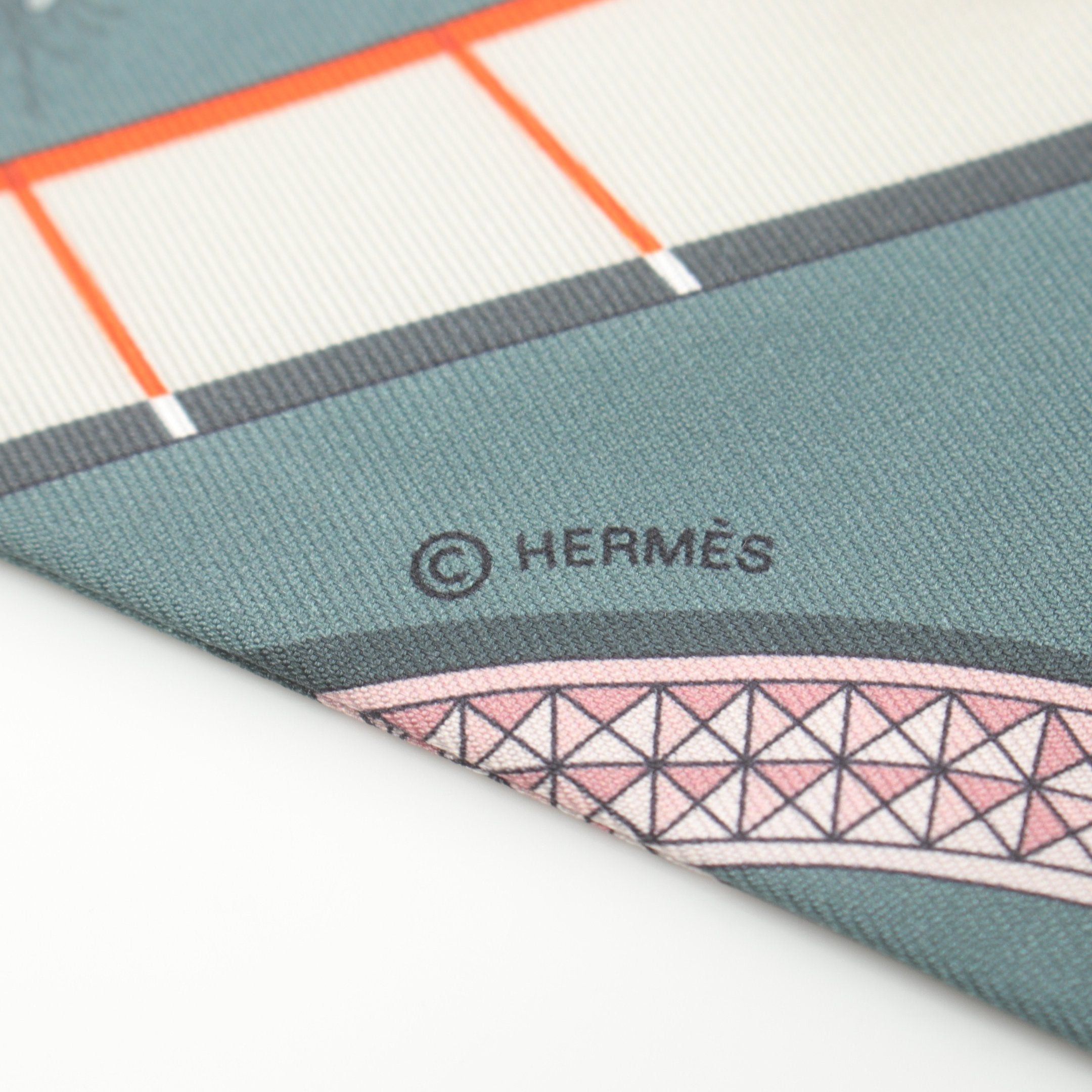 Hermes Hermes Twilly Grand Apparat Ribbon Scarf Silk Dark Green Multicolor Size ONE SIZE - 2 Thumbnail