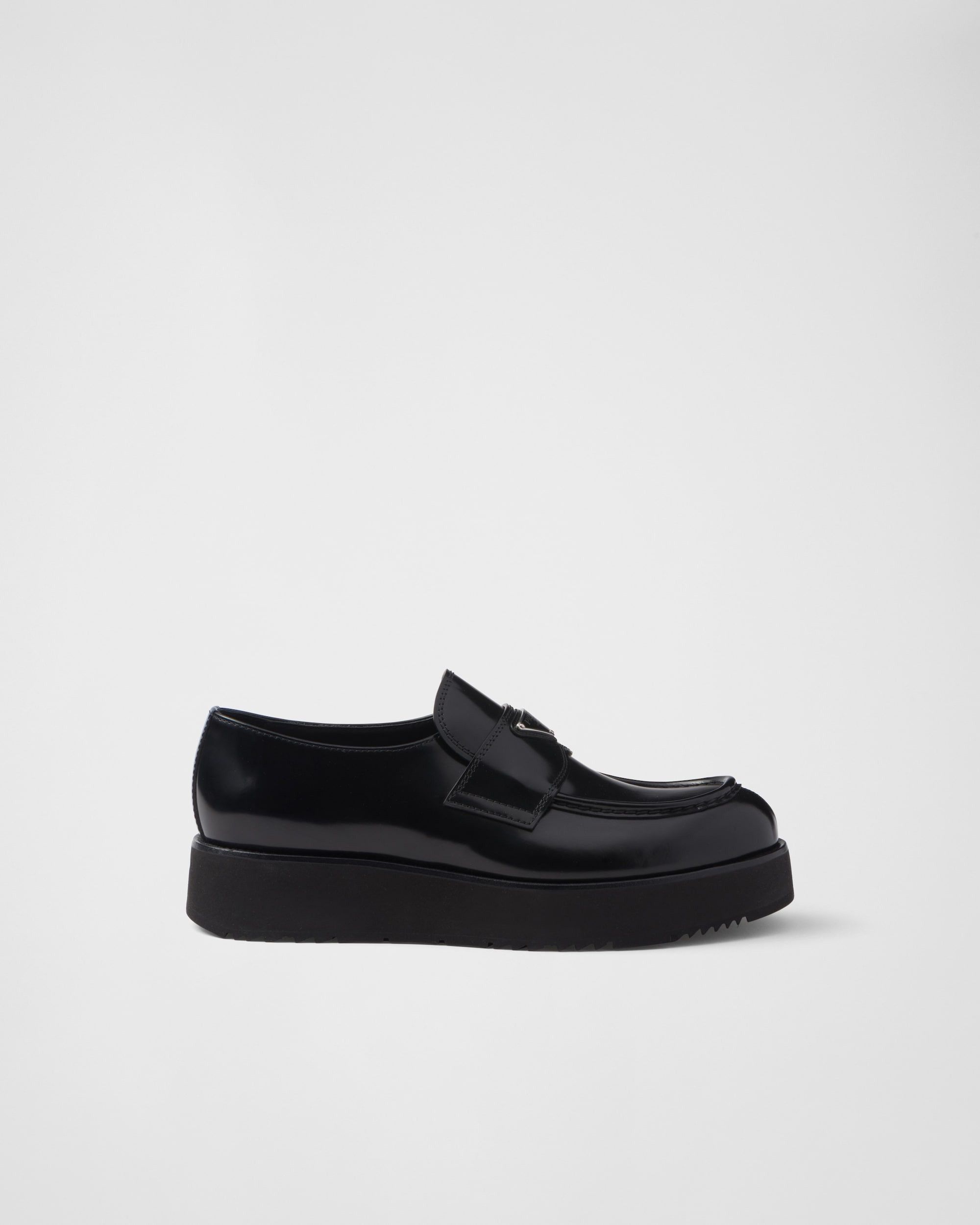 Brushed leather loafers with logo