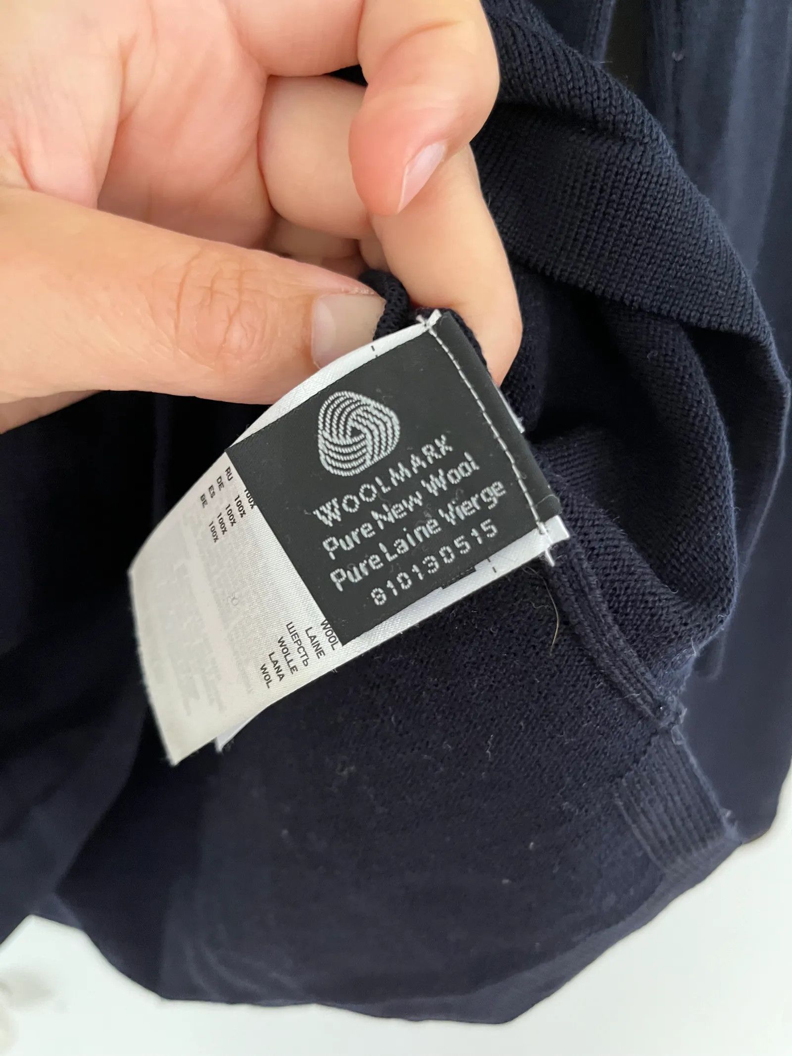 Uniqlo Uniqlo Sweater Size M / US 6-8 / IT 42-44 - 3 Thumbnail