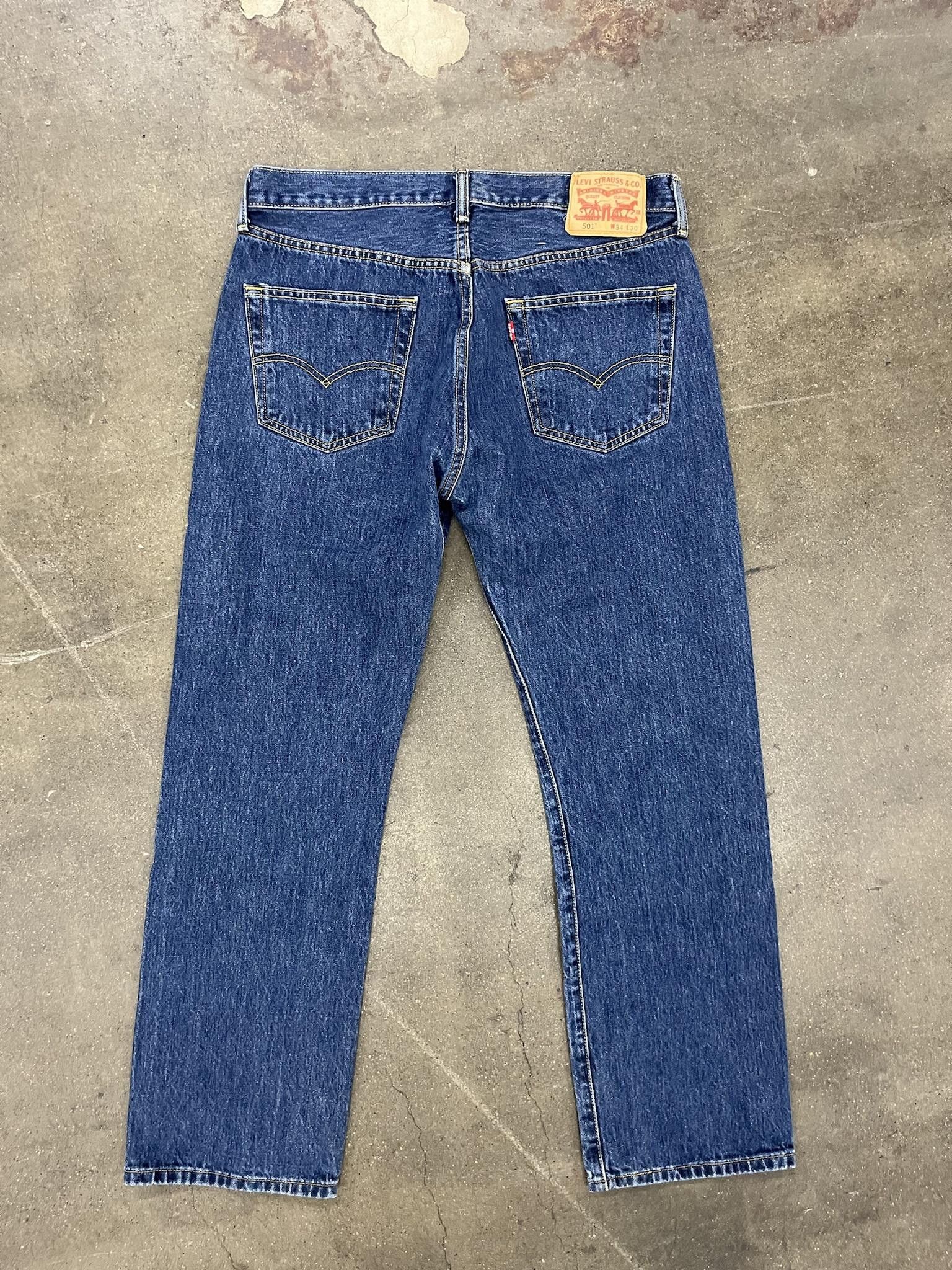Vintage 2000's Levis 501 Dark Wash Jeans Size US 34 / EU 50 - 2 Thumbnail