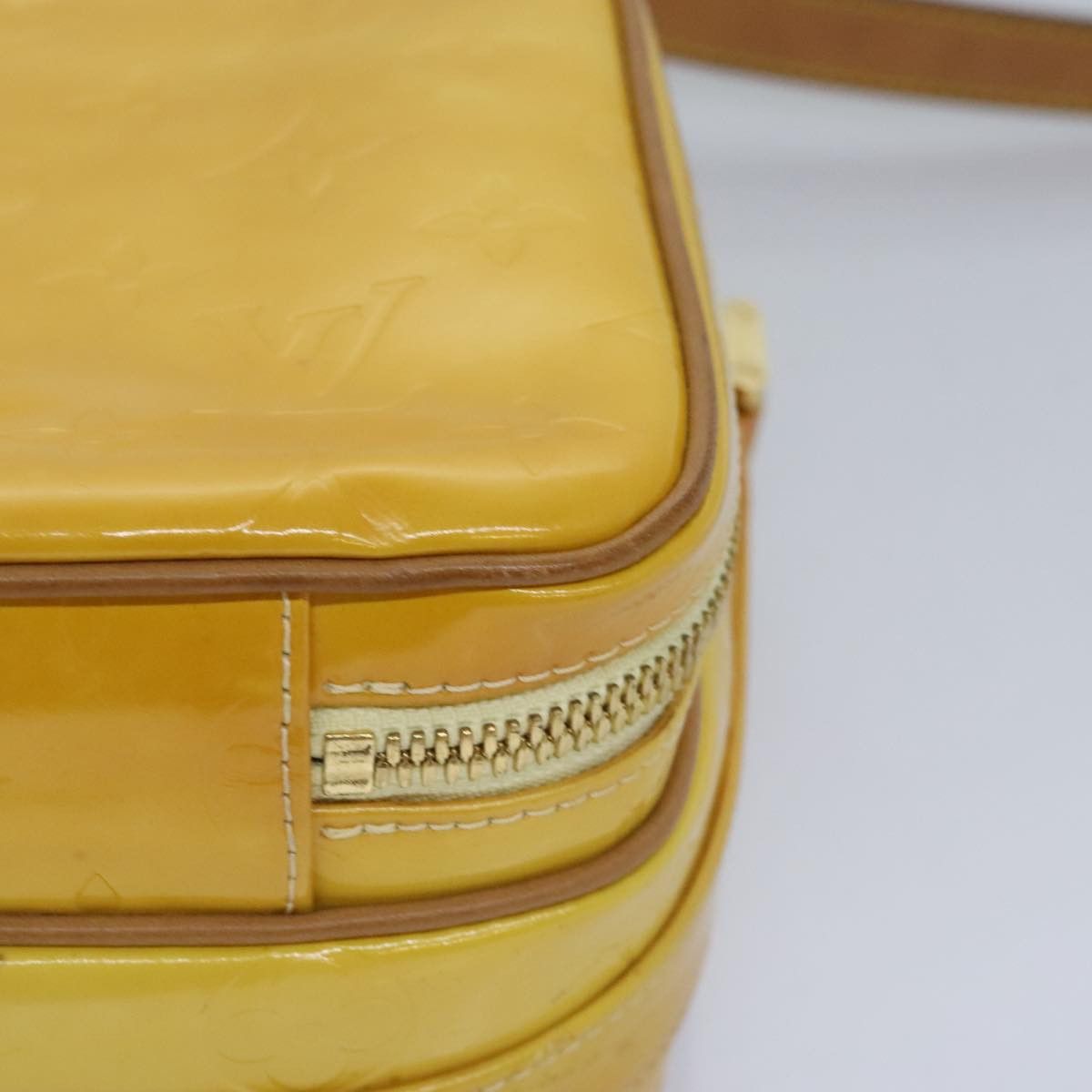 Louis Vuitton Wooster Yellow Patent Leather Shoulder Bag (Pre-Owned) Size ONE SIZE - 16 Thumbnail