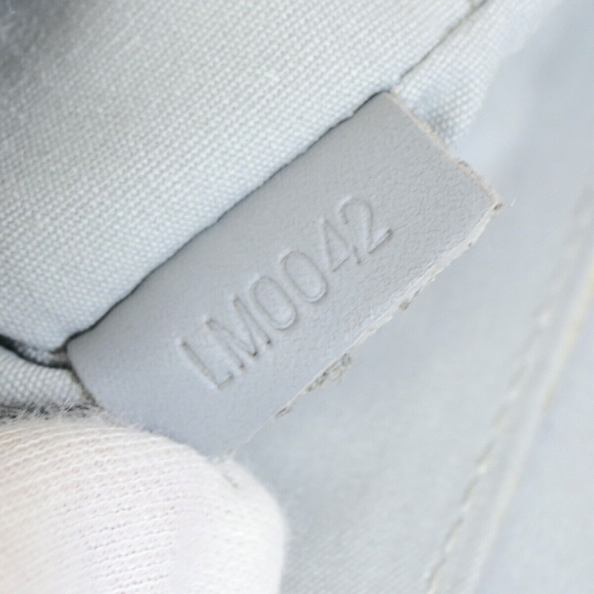 Louis Vuitton Musette Tango Grey Canvas Shoulder Bag (Pre-Owned) Size ONE SIZE - 16 Thumbnail