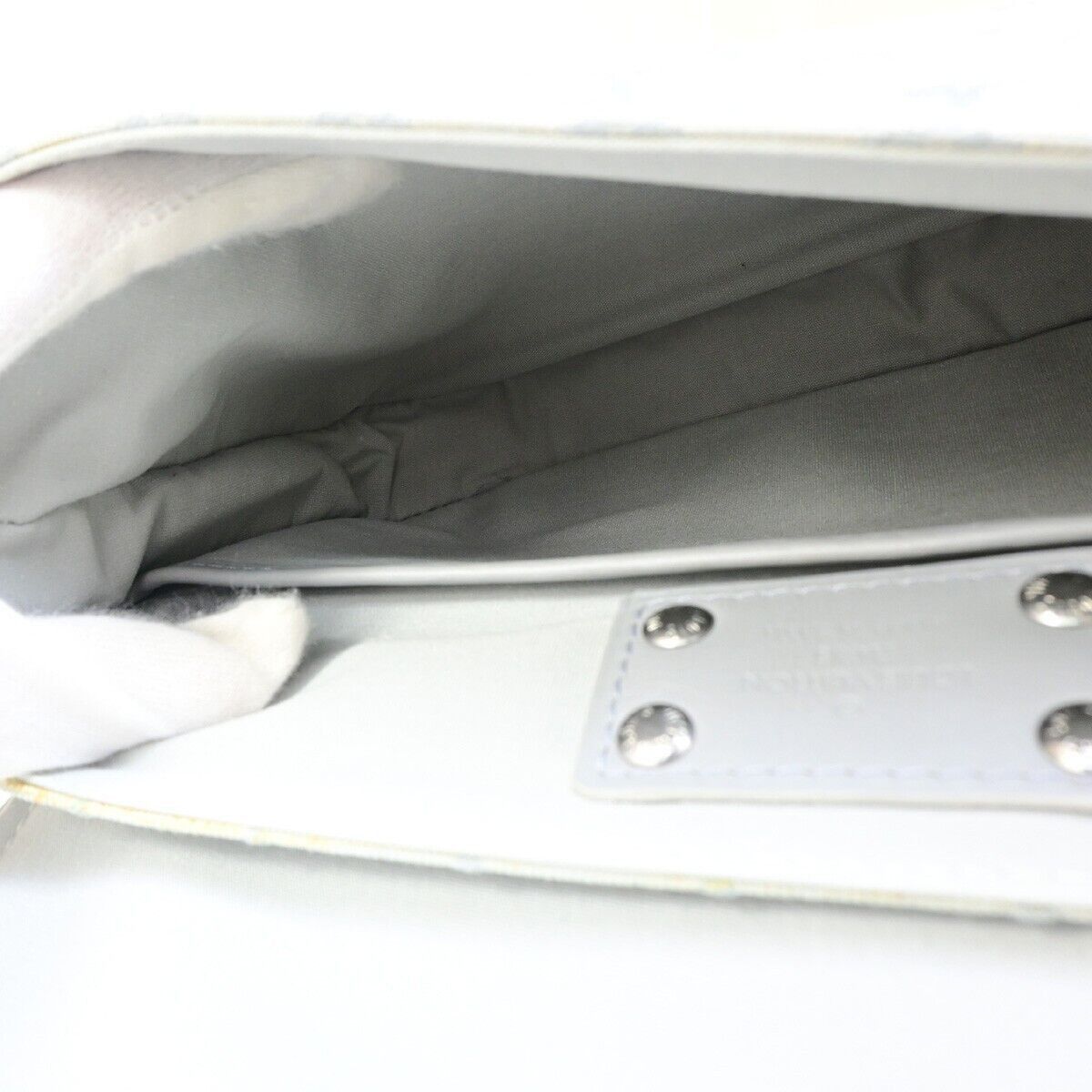 Louis Vuitton Musette Tango Grey Canvas Shoulder Bag (Pre-Owned) Size ONE SIZE - 13 Thumbnail