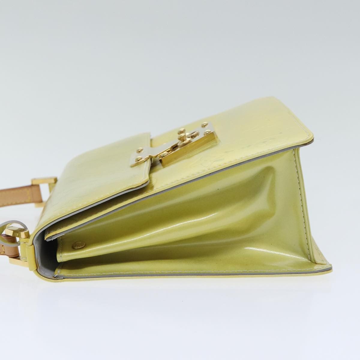 Louis Vuitton Spring Street Yellow Patent Leather Handbag (Pre-Owned) Size ONE SIZE - 4 Thumbnail