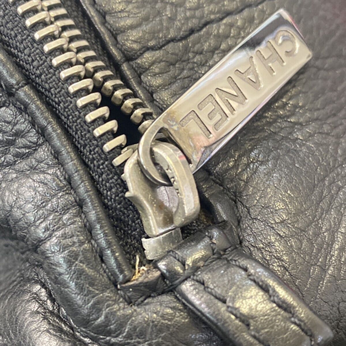 Chanel Chocolate Bar Black Leather Handbag (Pre-Owned) Size ONE SIZE - 10 Thumbnail