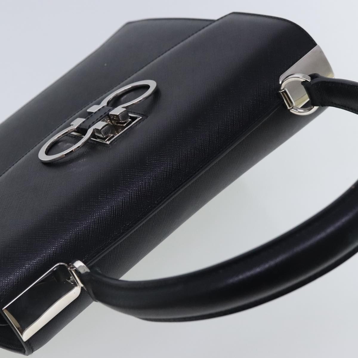 Salvatore Ferragamo Gancini Black Leather Handbag (Pre-Owned) Size ONE SIZE - 16 Thumbnail