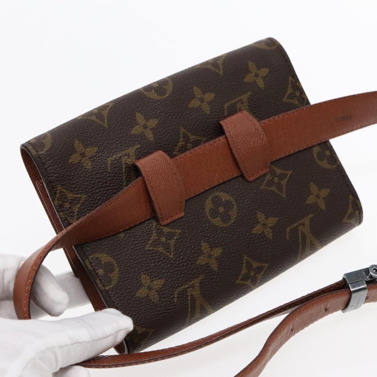 Louis Vuitton Arche Brown Canvas Shoulder Bag (Pre-Owned) Size ONE SIZE - 10 Thumbnail