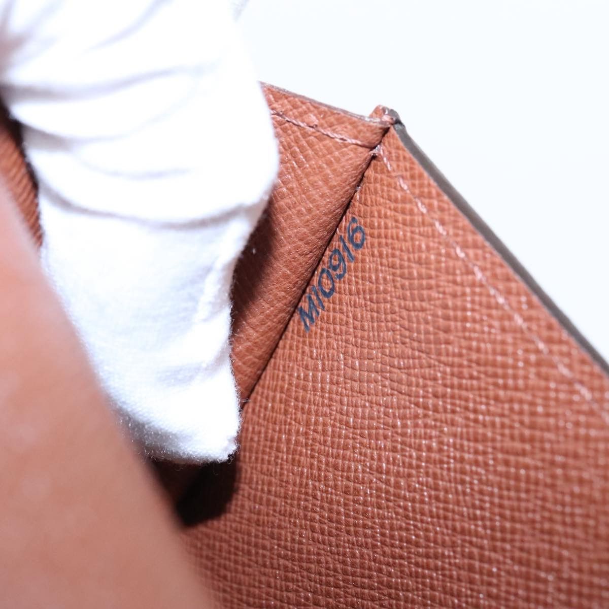 Louis Vuitton Arche Brown Canvas Shoulder Bag (Pre-Owned) Size ONE SIZE - 9 Thumbnail