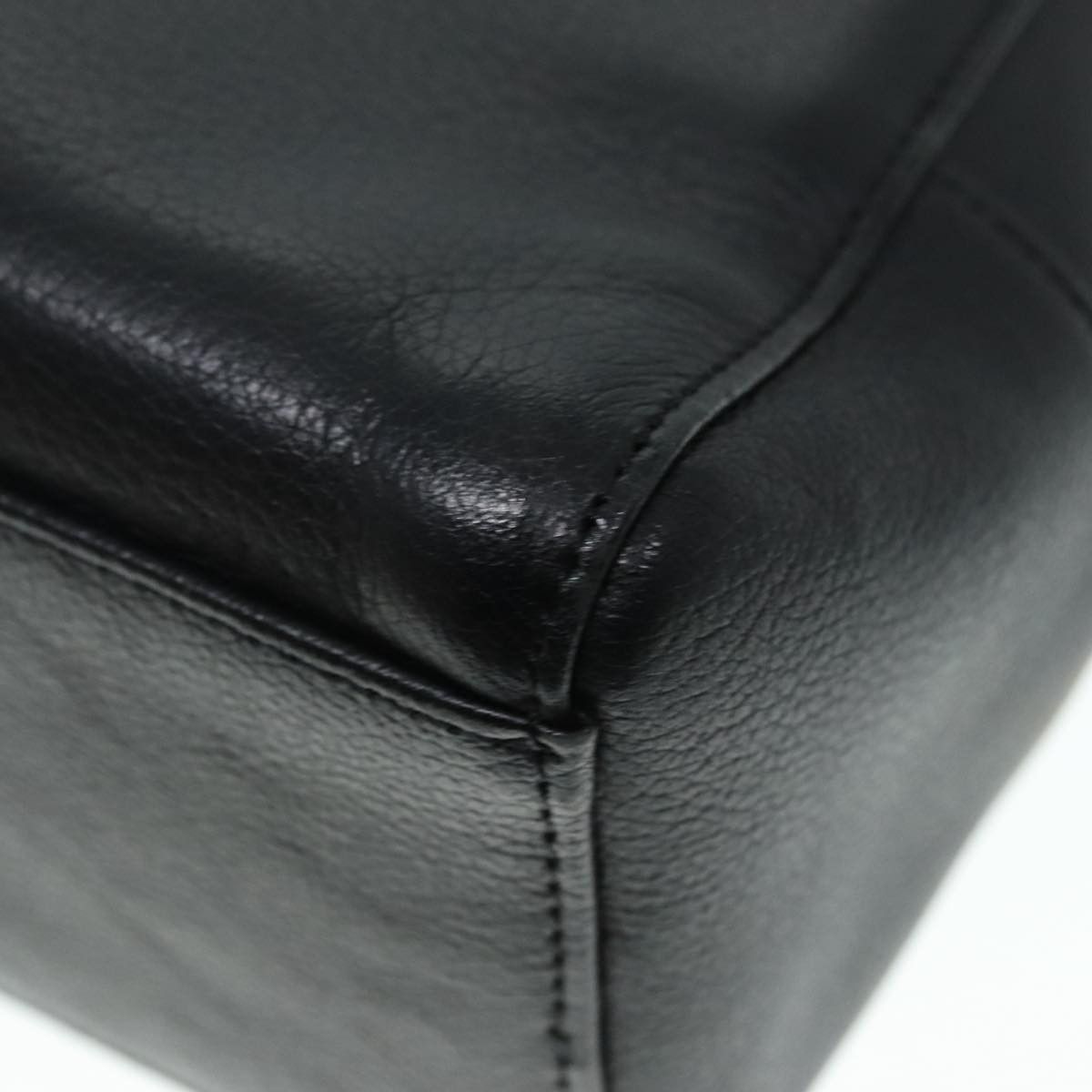Burberry Black Leather Handbag (Pre-Owned) Size ONE SIZE - 8 Thumbnail