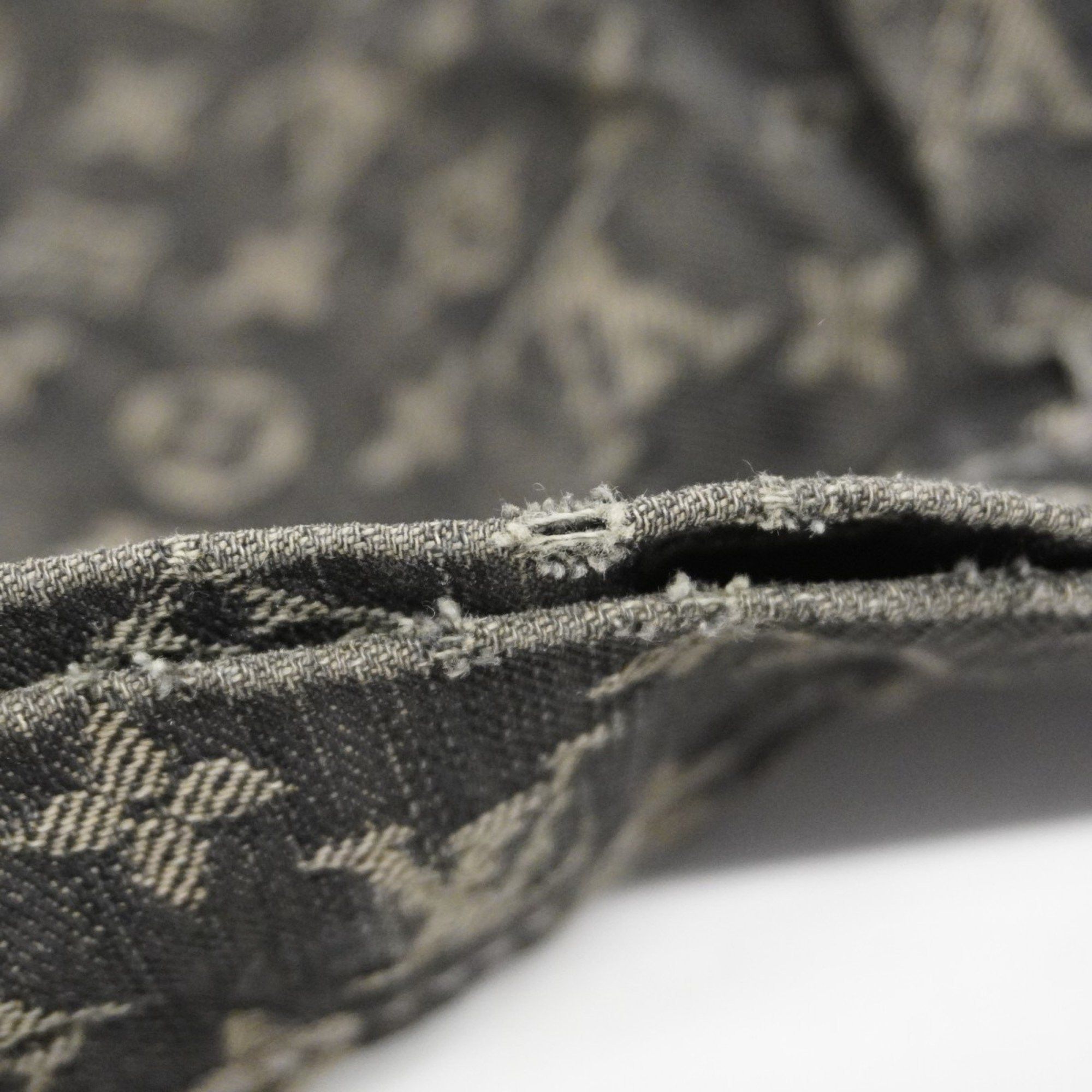 Louis Vuitton Louis Vuitton Shoulder Bag Monogram Denim Size ONE SIZE - 8 Thumbnail