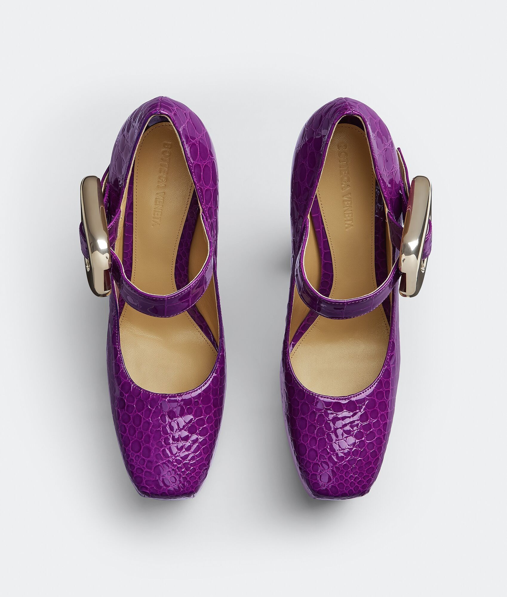 Bottega Veneta Bottega Veneta Mostra Mary-Jane Pump Patent Leather with Buckle in purple Size US 7 / IT 37 - 4 Thumbnail