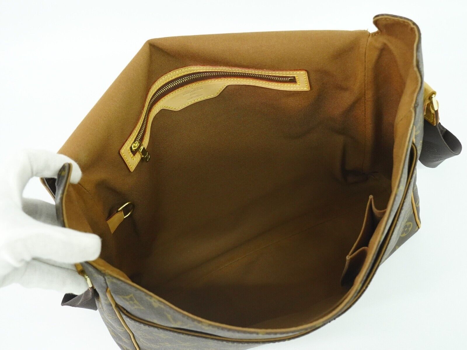 Louis Vuitton Abbesses Brown Canvas Shoulder Bag (Pre-Owned) Size ONE SIZE - 9 Thumbnail